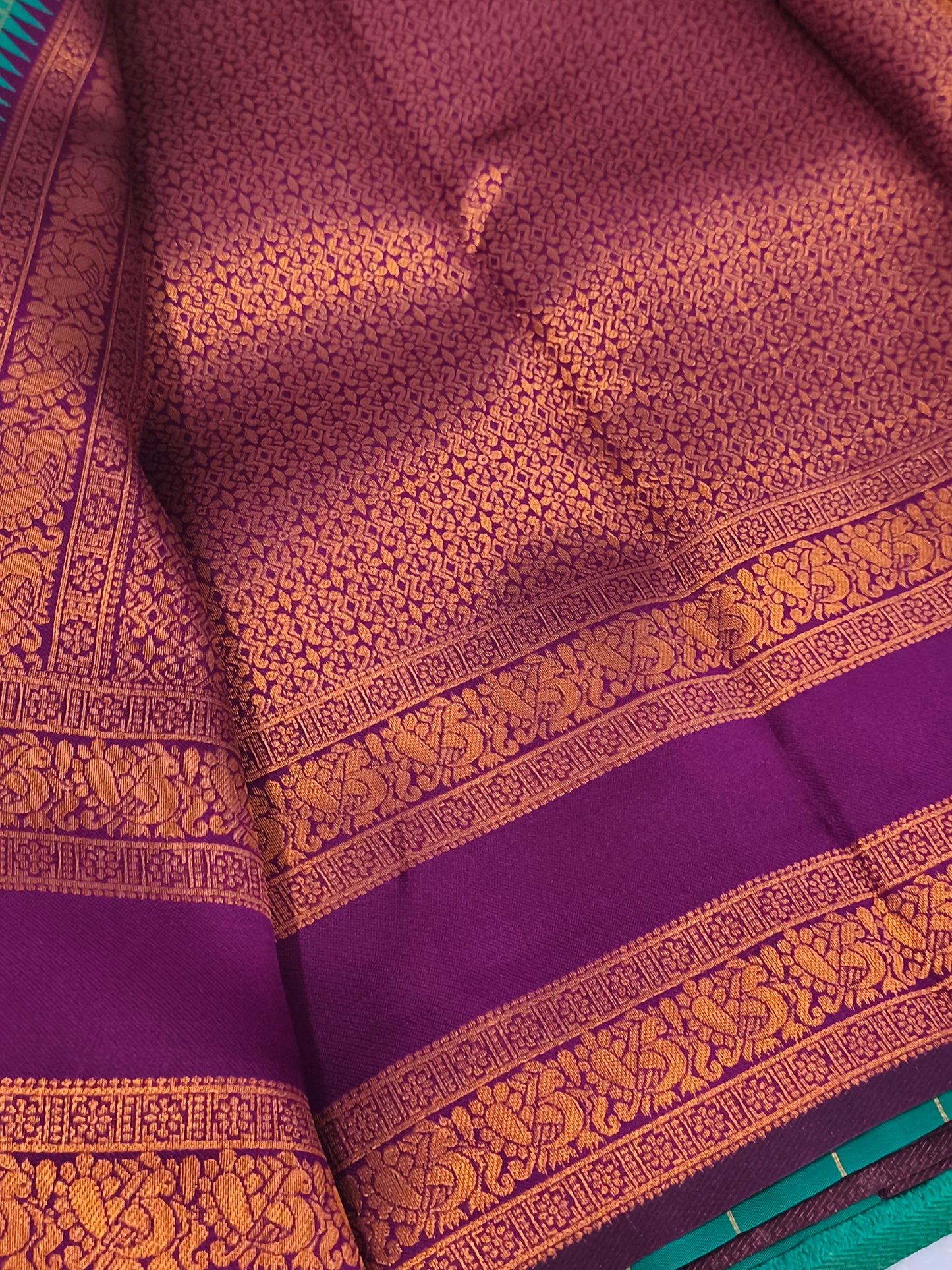 Kachi Semi silk saree (Green)
