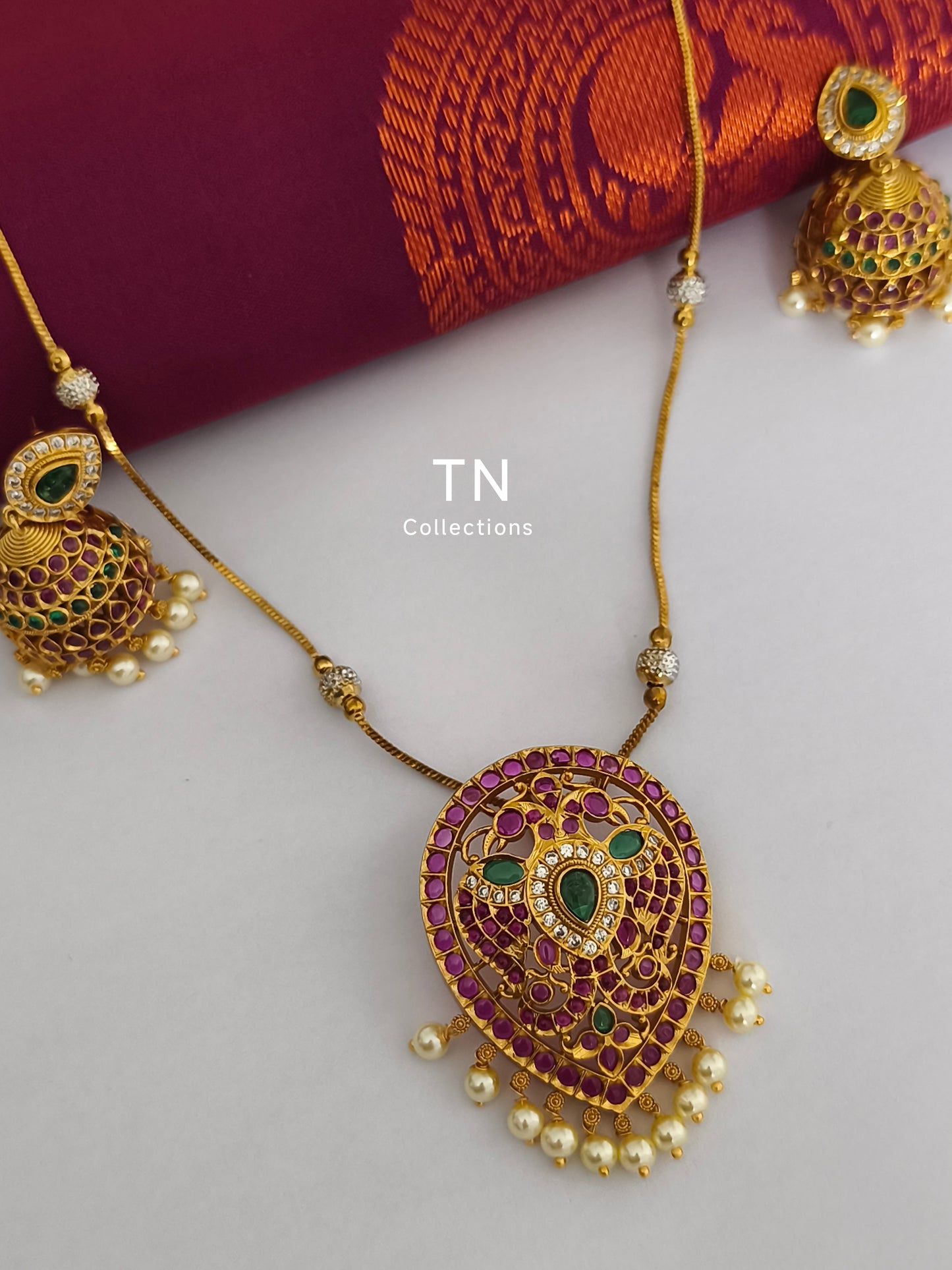 Antique Finish Real kemp Necklace set