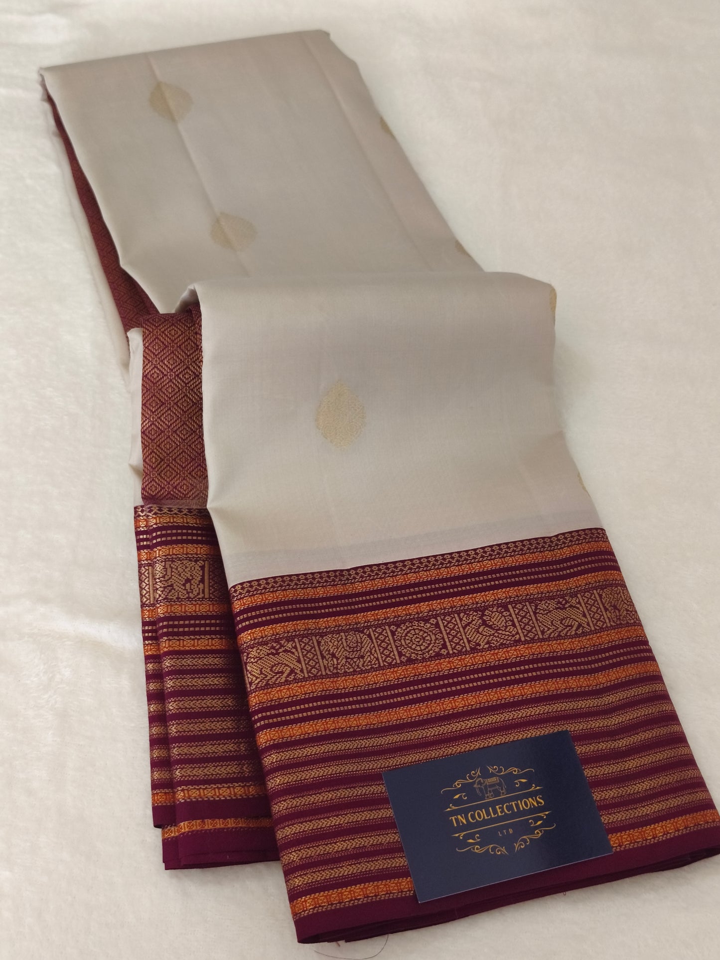 Pure handloom Kanchipuram Silk Saree( Off White)