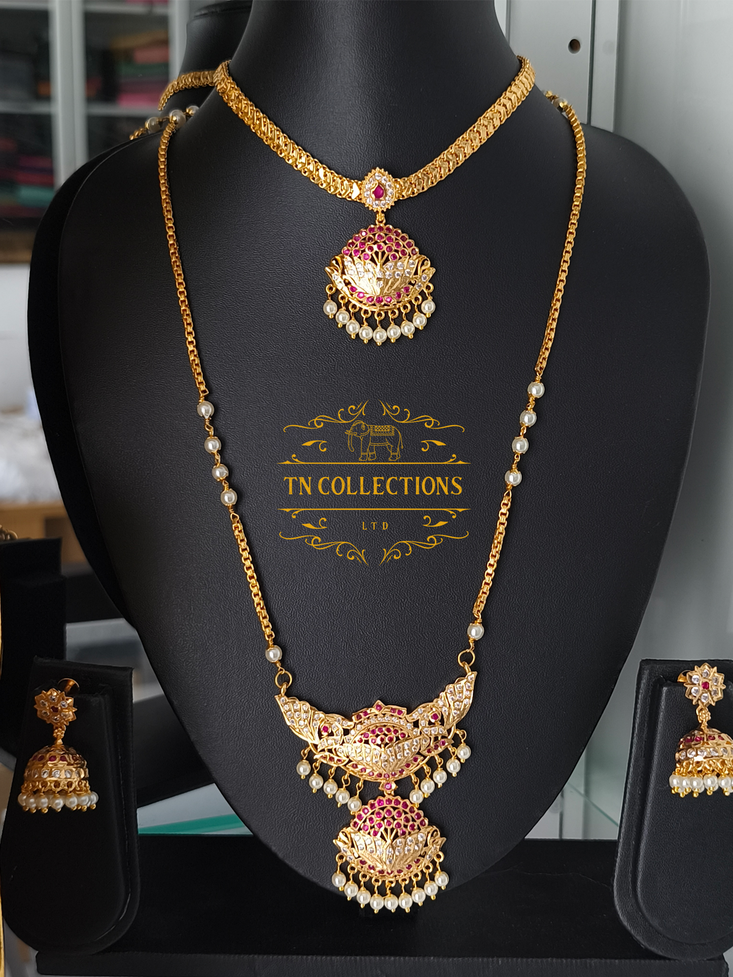 Micro Gold-Plated Traditional Allipoo Attiyal Pathakkam Set (Ruby & White stones)