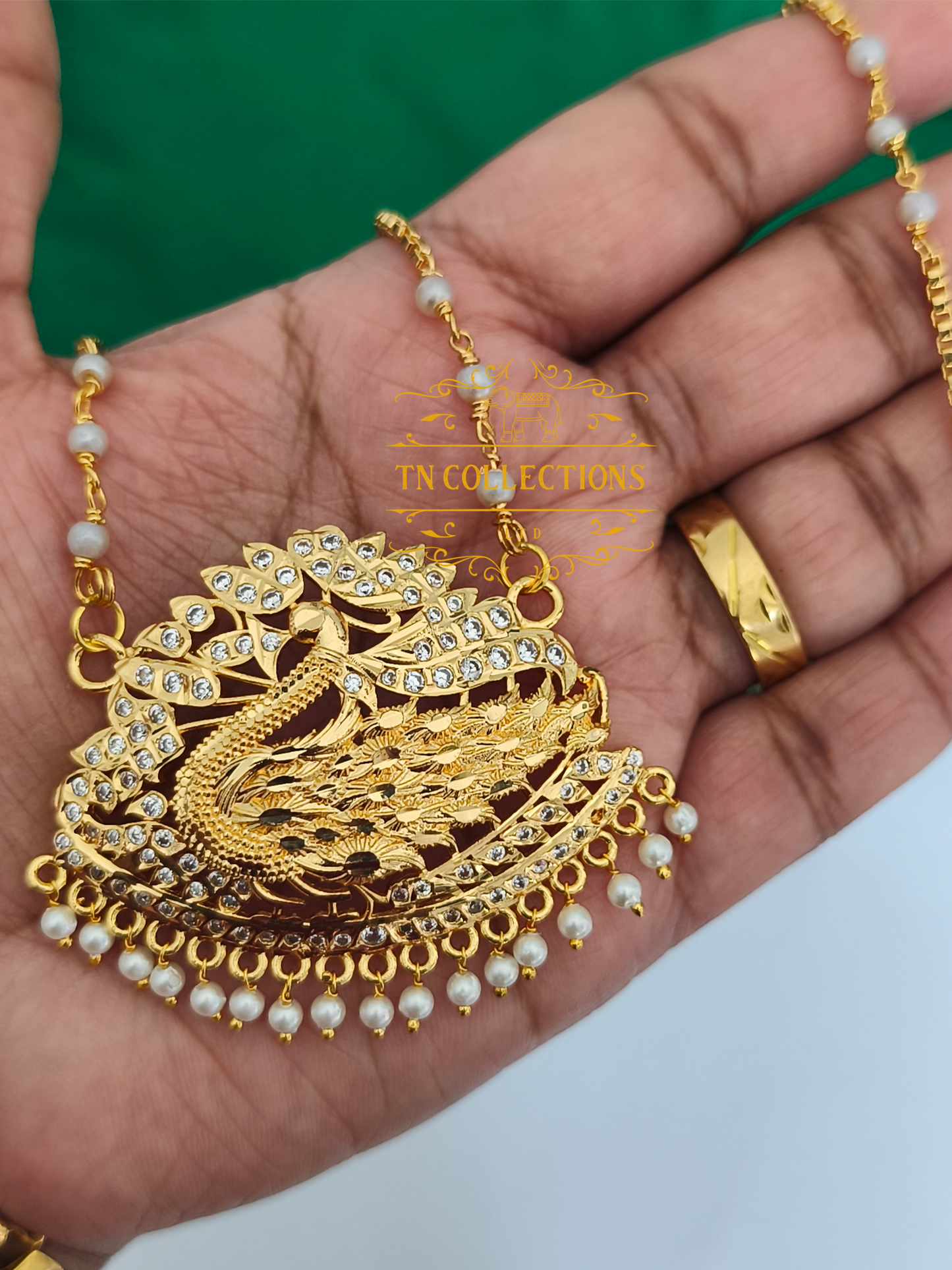Micro Gold-Plated Traditional Pathakkam with Single layer Pearl chain