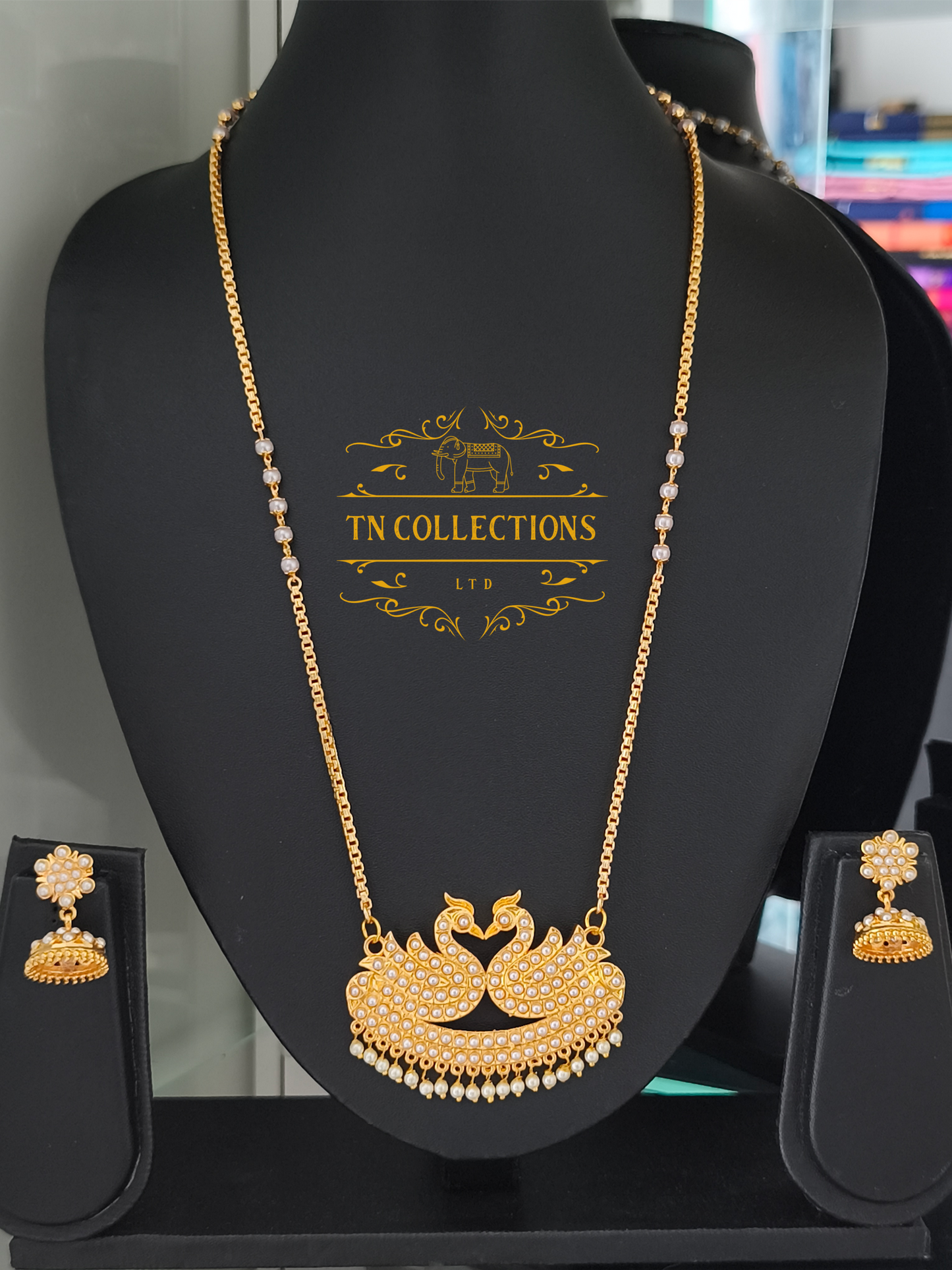 Micro Gold-Plated Traditional Pearl Pathakkam with earrings