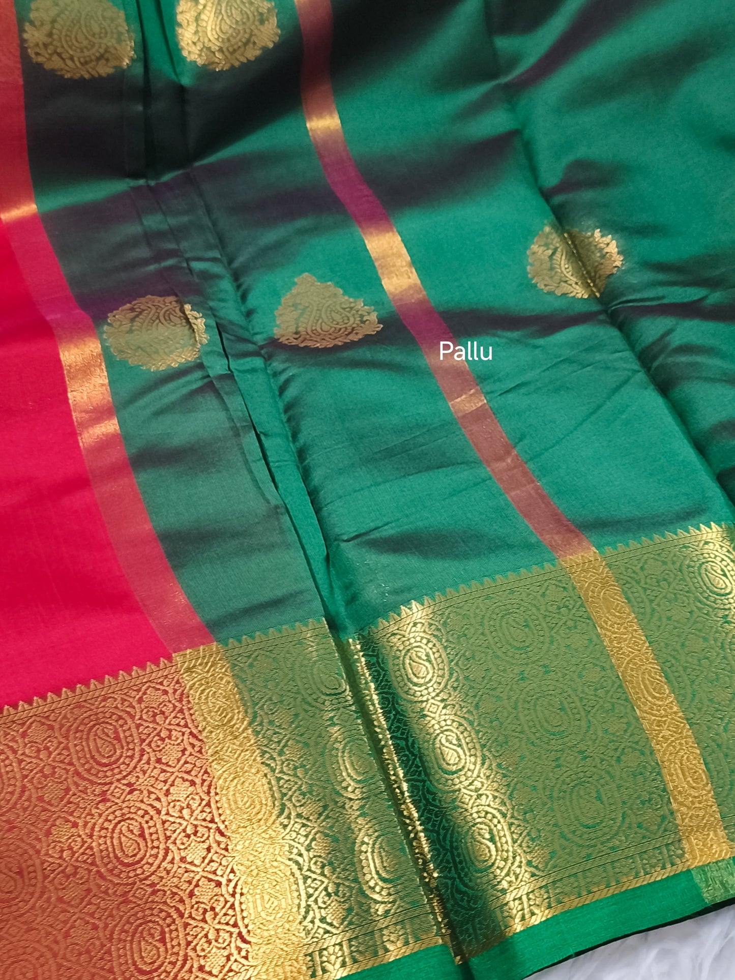Luxury Semi Soft Silk Saree (Red)