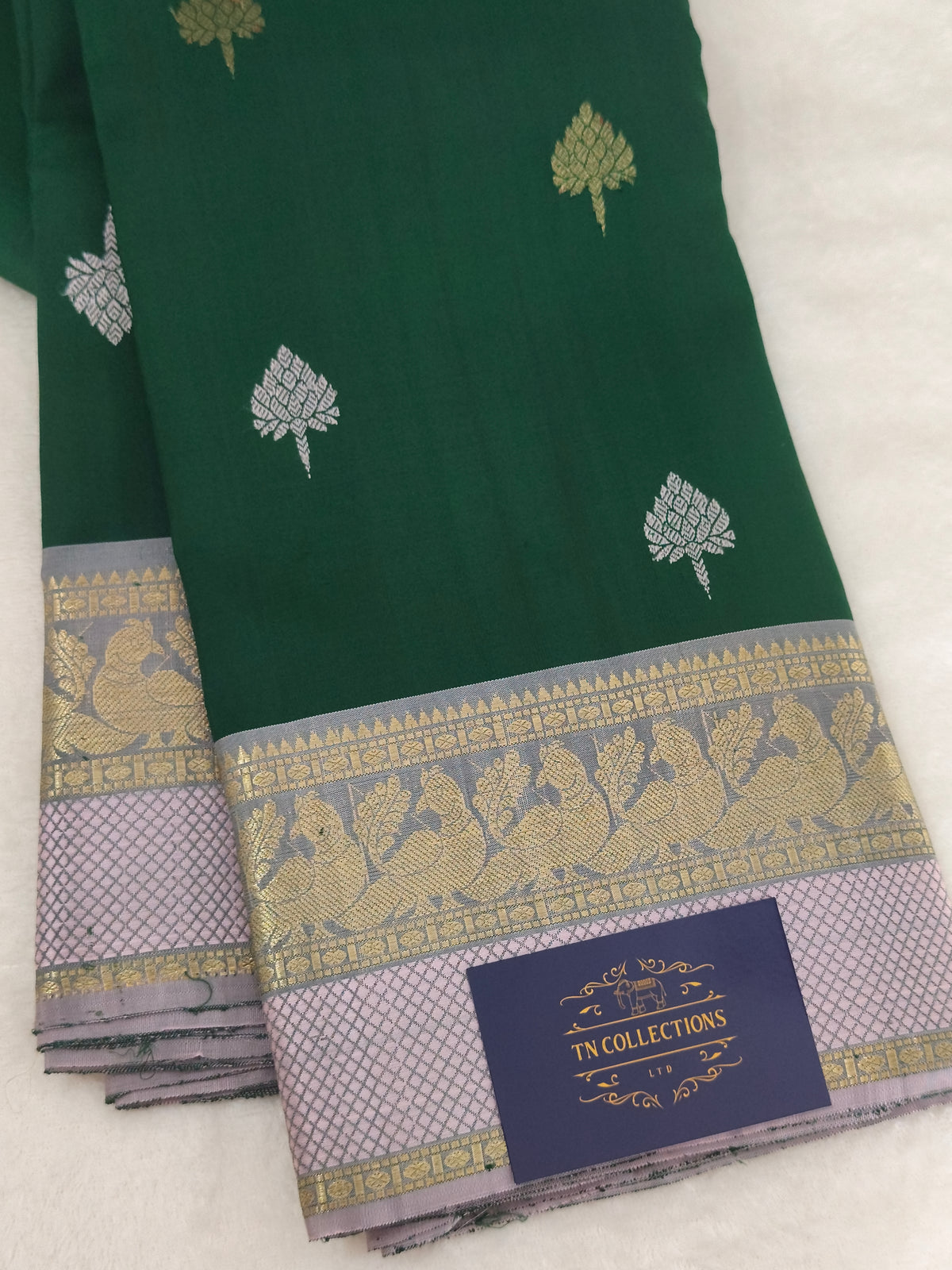 Pure handloom kanchipuram silk saree (Forest Green)
