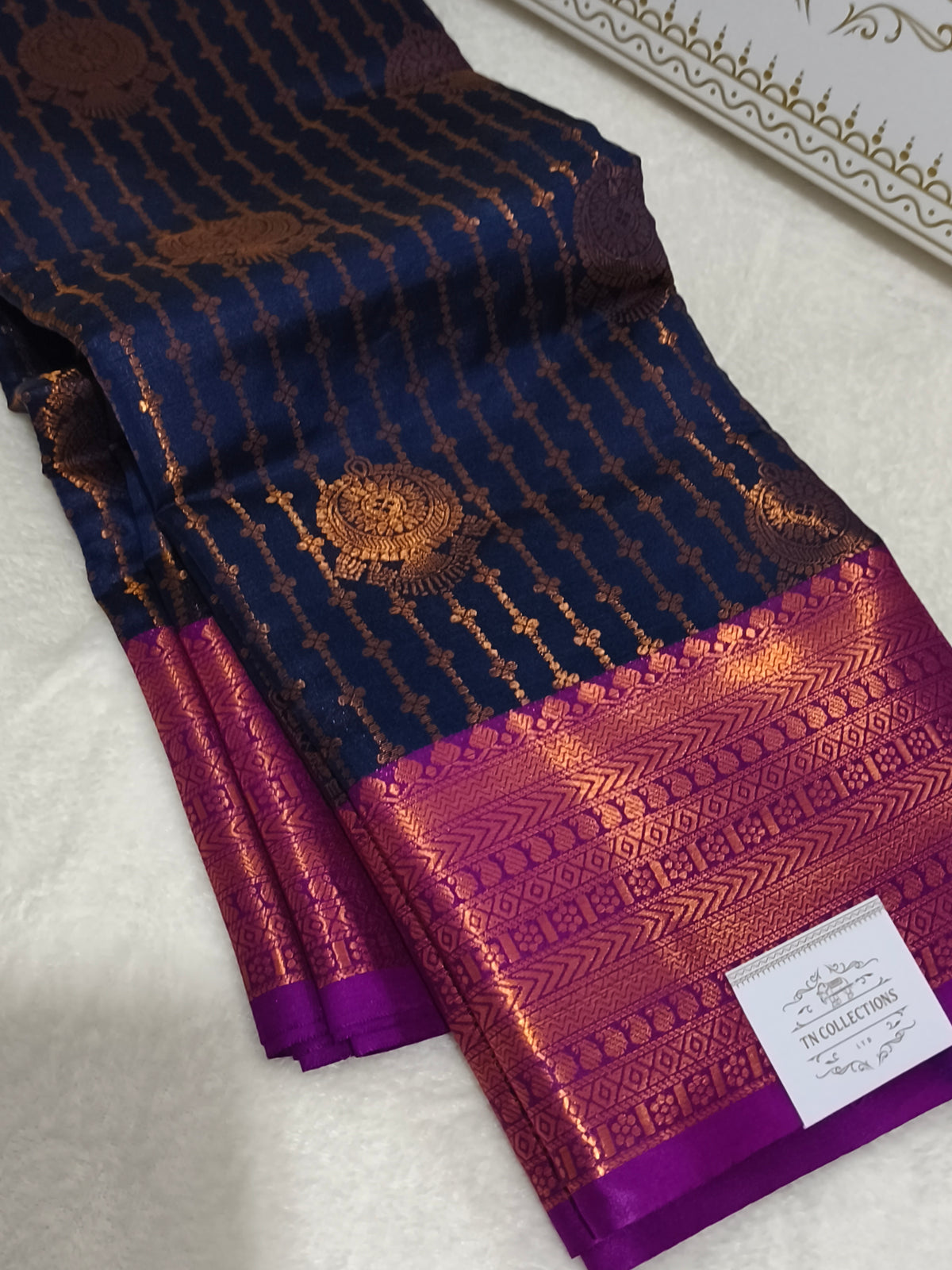 Kanchipuram vairaoosi Soft Silk Saree (Navy Blue)