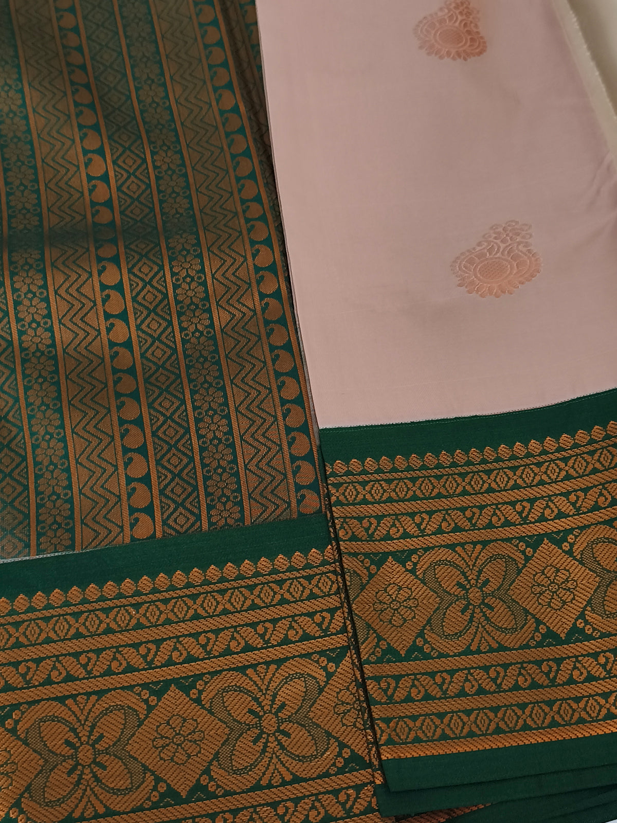 Korvai Premium soft silk saree