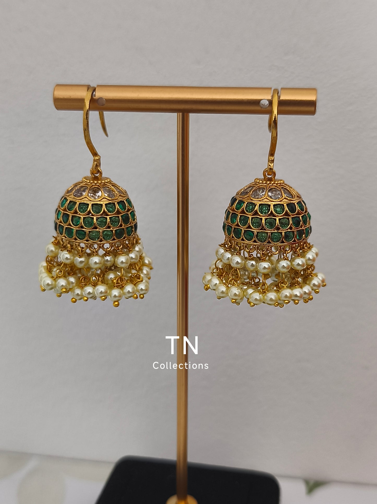 Matte Finish Green Real kemp stone Earrings with pearls