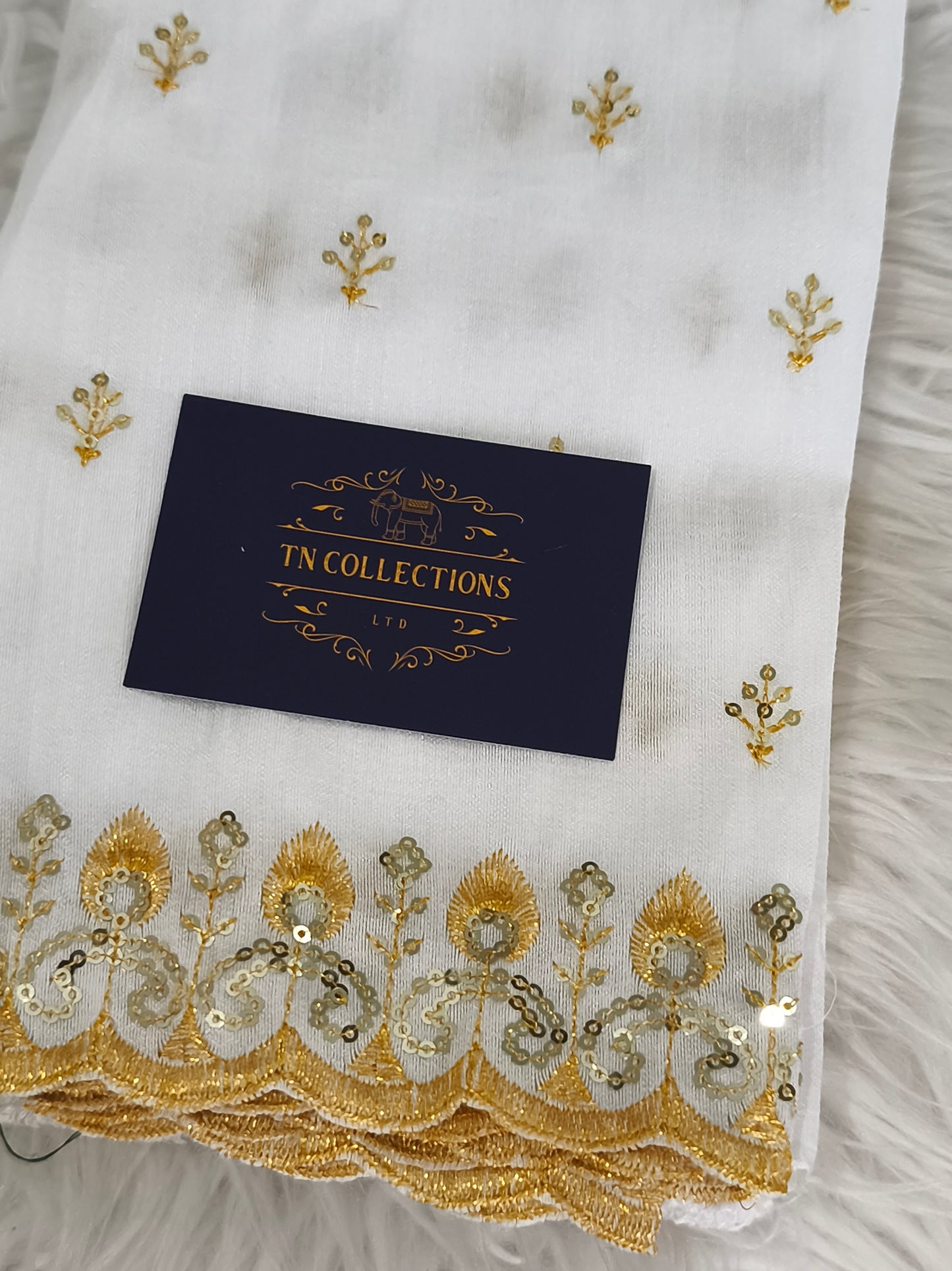 Embroidery work Saree Blouse Material (White)