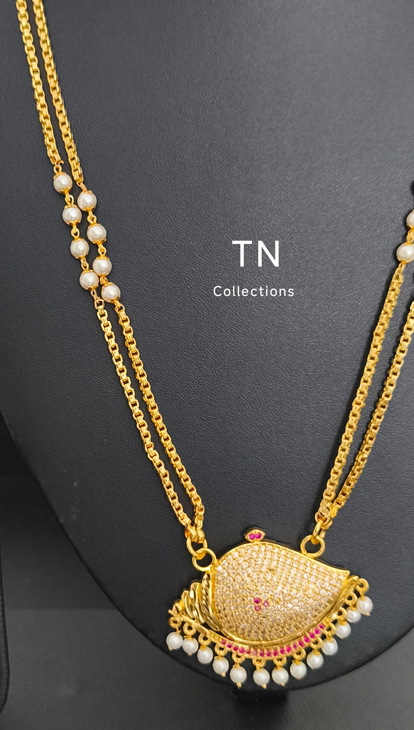 Micro gold plated Sangu Pathakkam with earrings