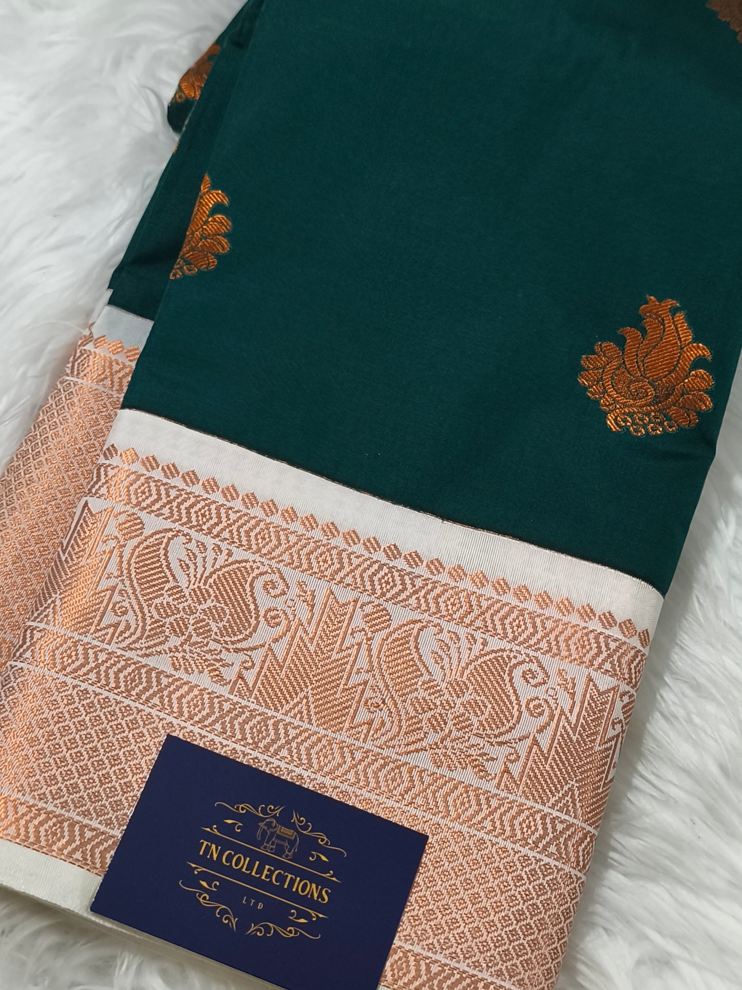 Korvai Premium Soft Silk Saree (Dark Green)