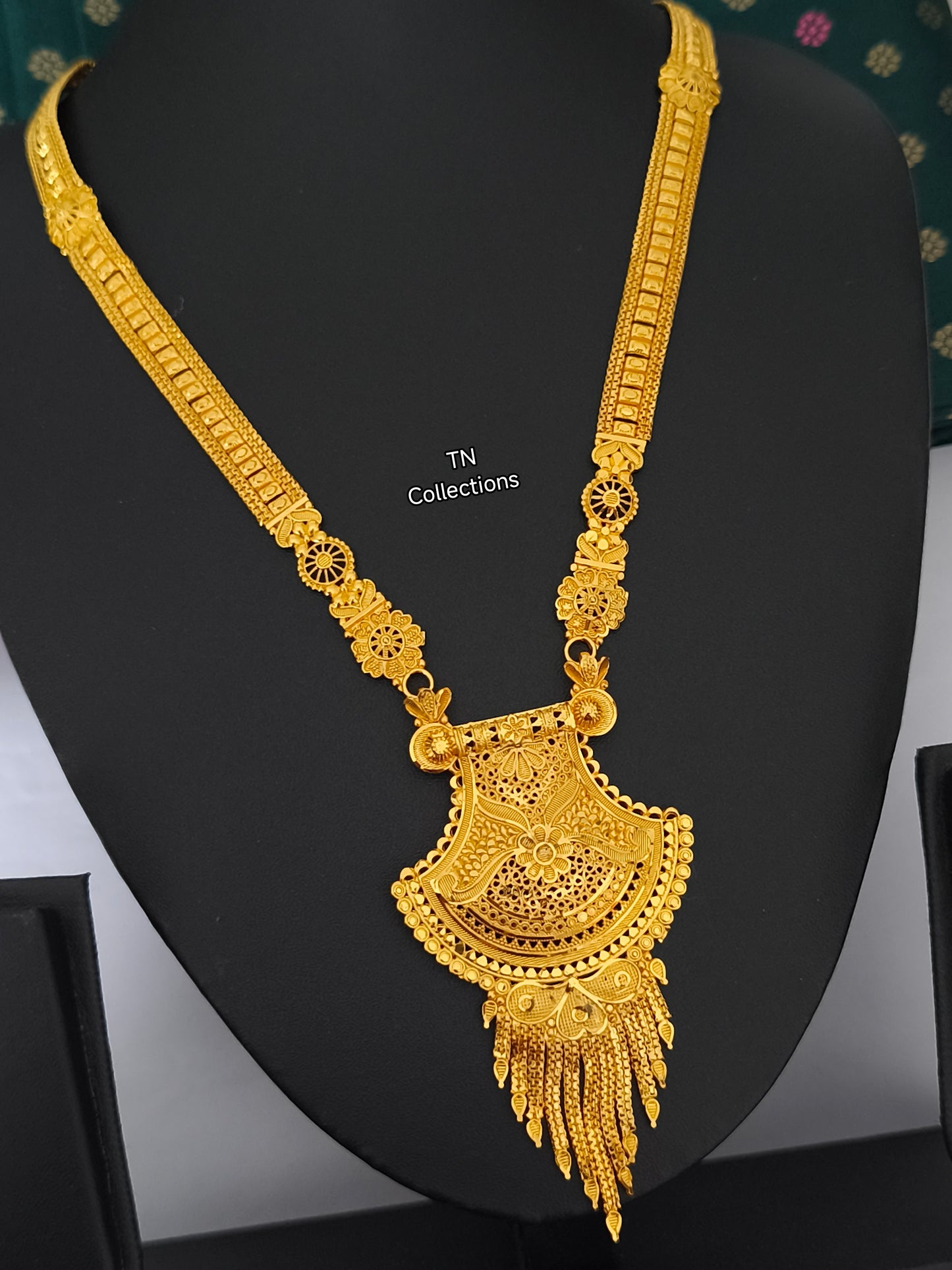 One gram gold forming Haaram