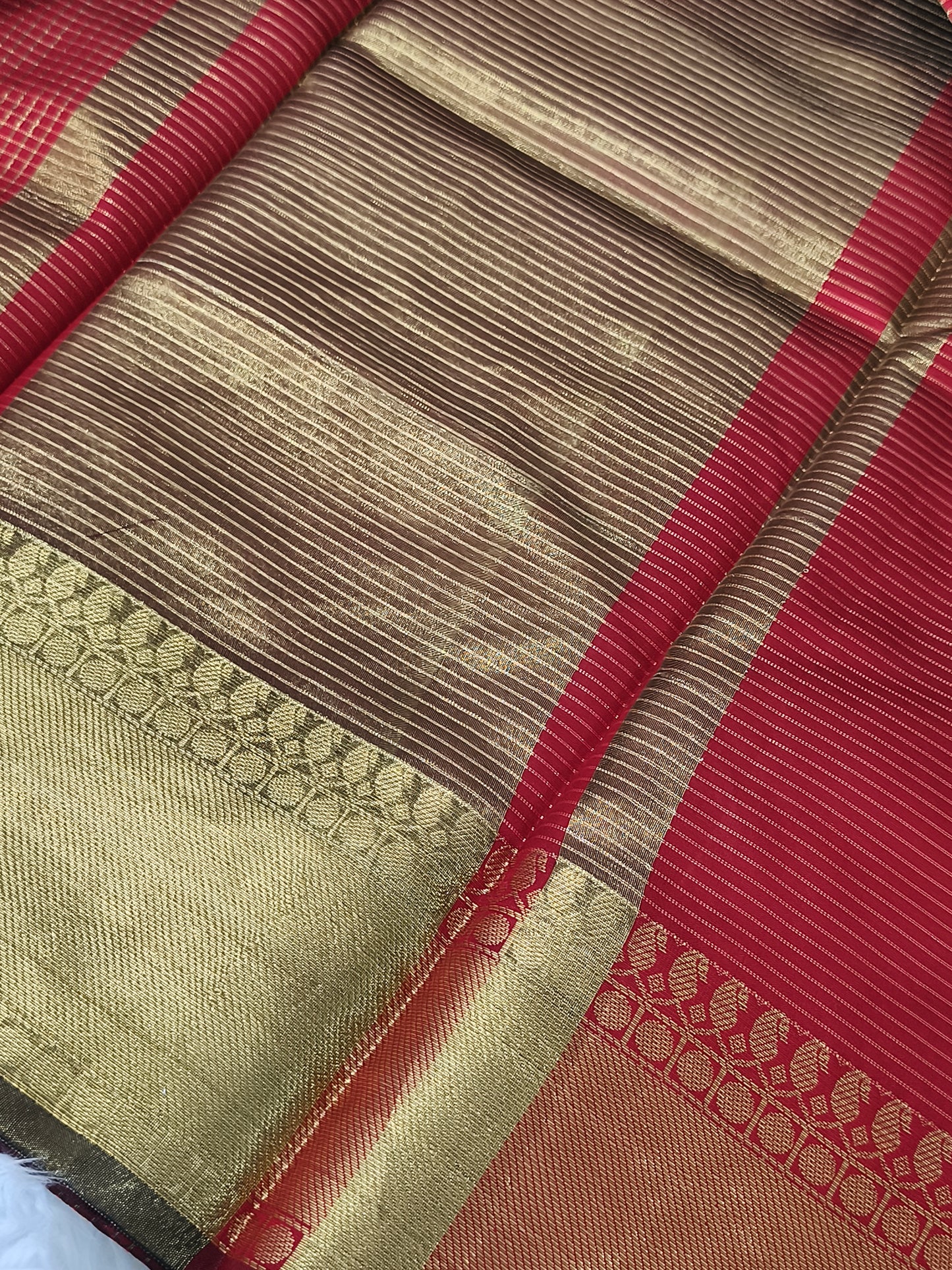 Trendy Small Checked Kanjivaram silk saree
