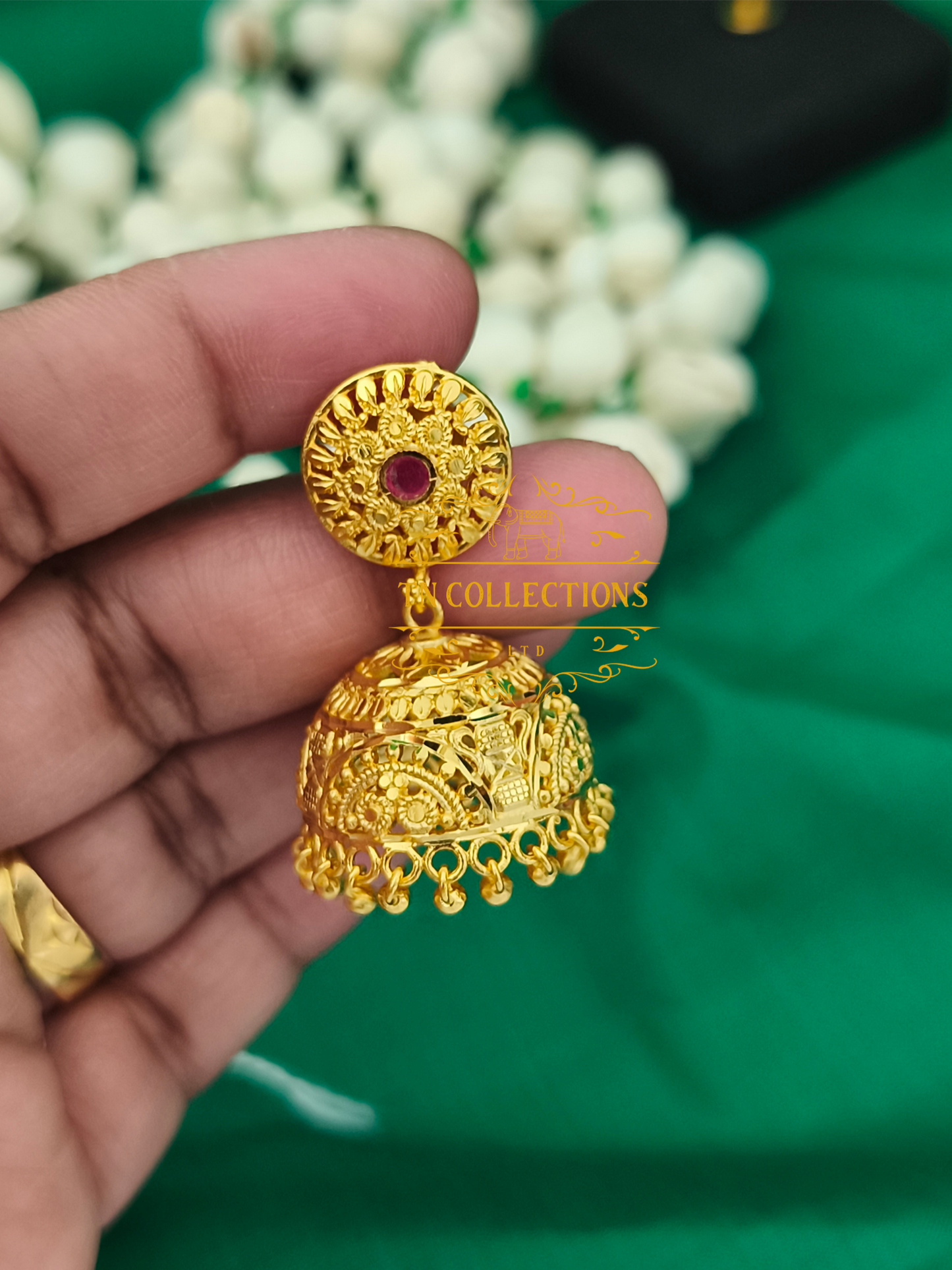 Highly Gold-Plated Traditional Jumka