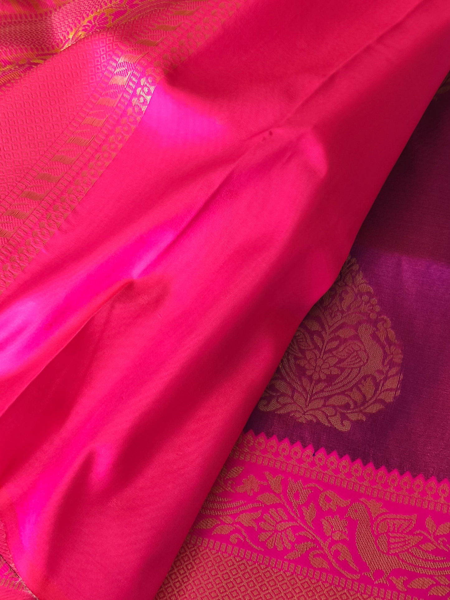 Dual shaded Soft Kanjivaram Silk Saree with contrast blouse and rich pallu Indian women's wear