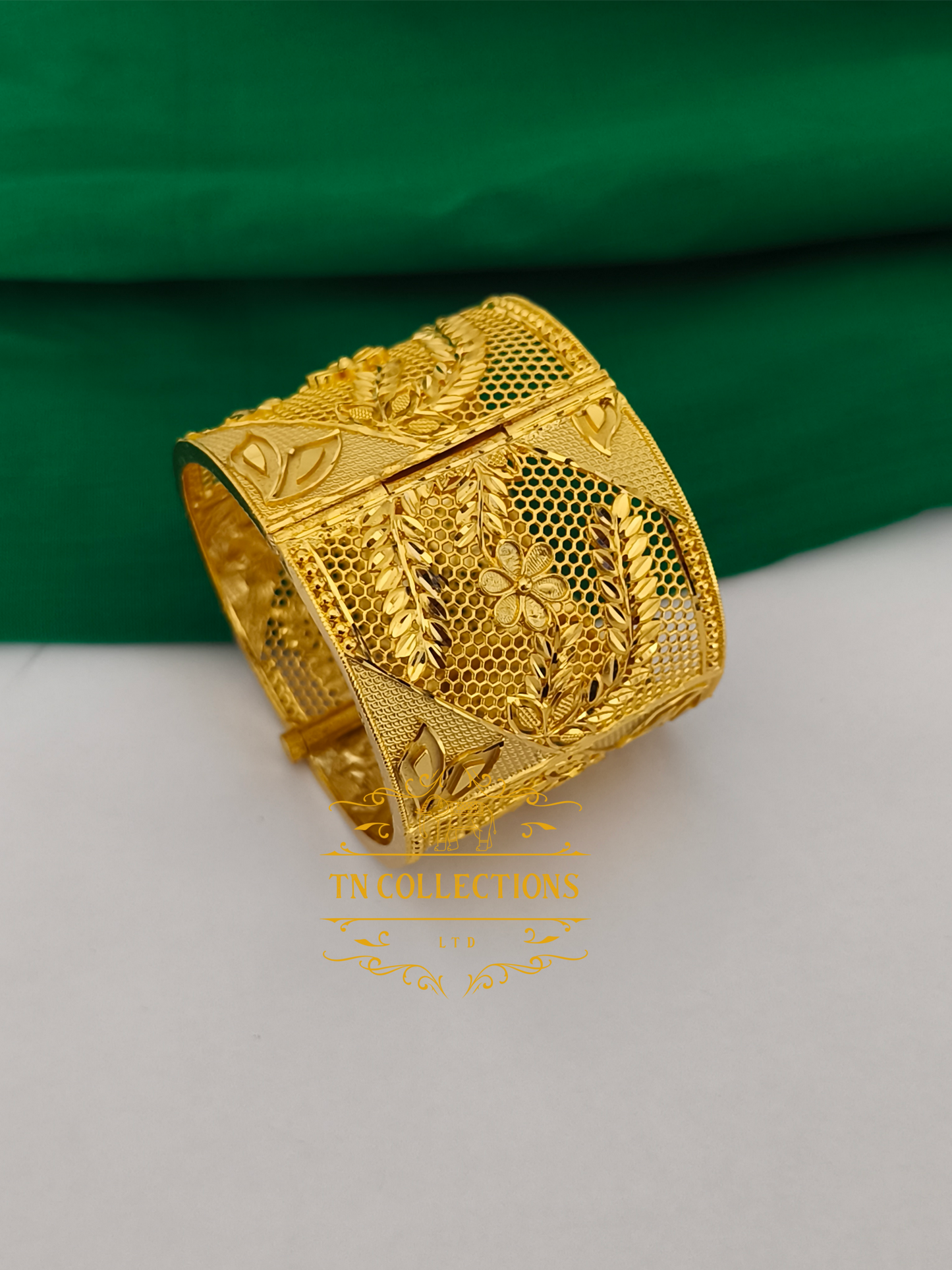 Micro Gold-Plated Screw Bangle