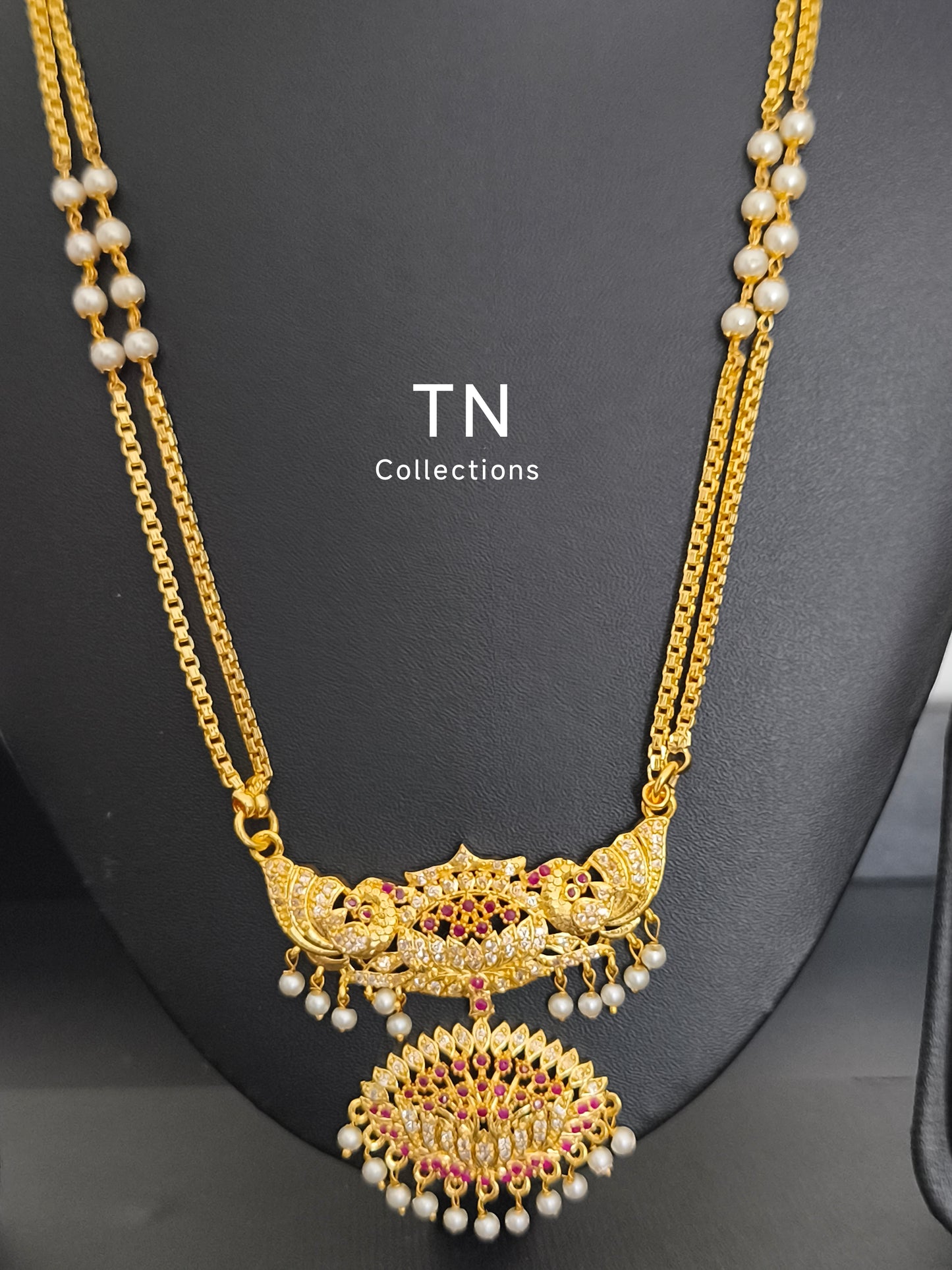 Traditional Unique Design Pathakkam with earrings