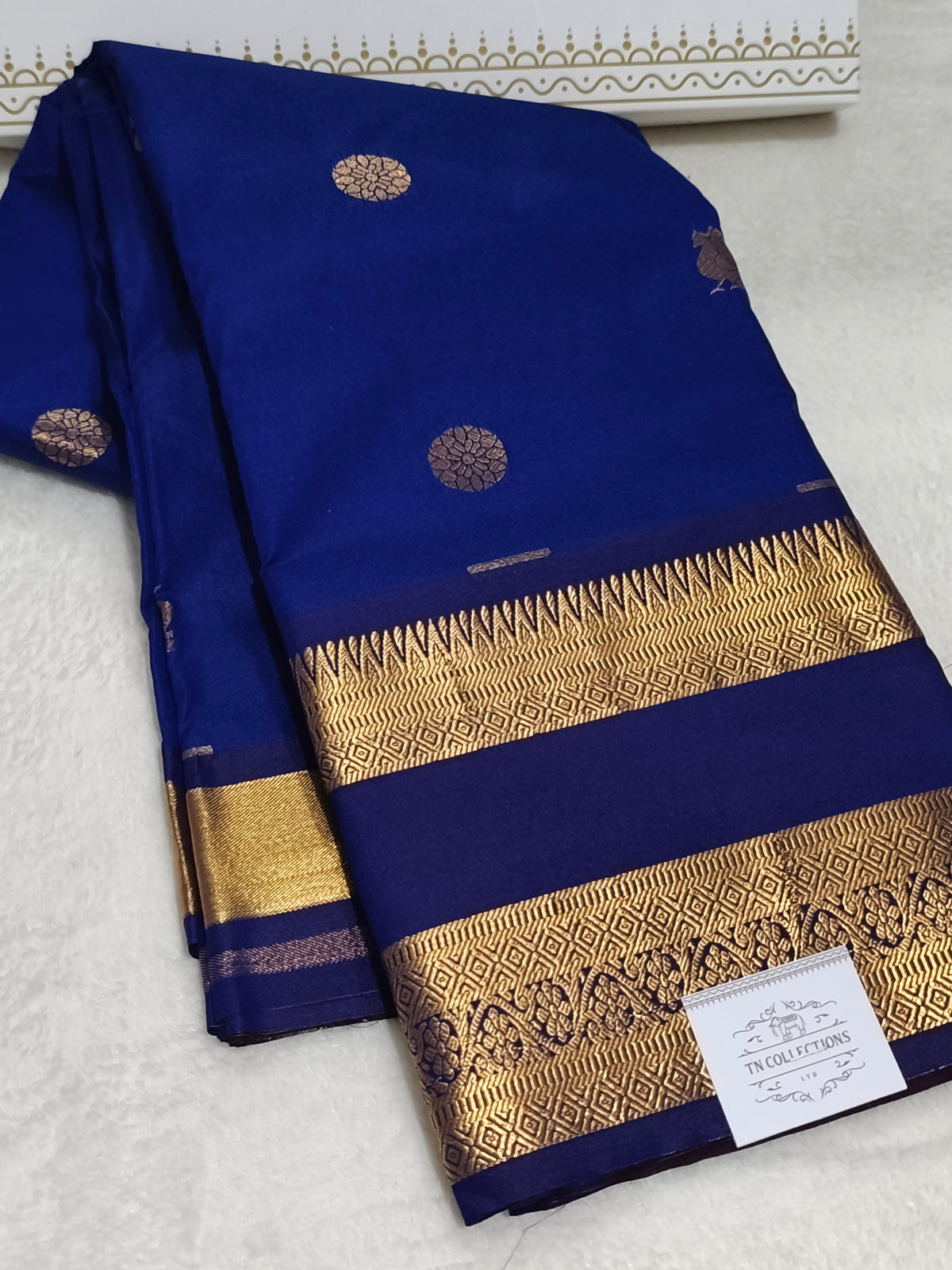 Trendy Semi Soft Silk Saree with contrast blouse and rich pallu
