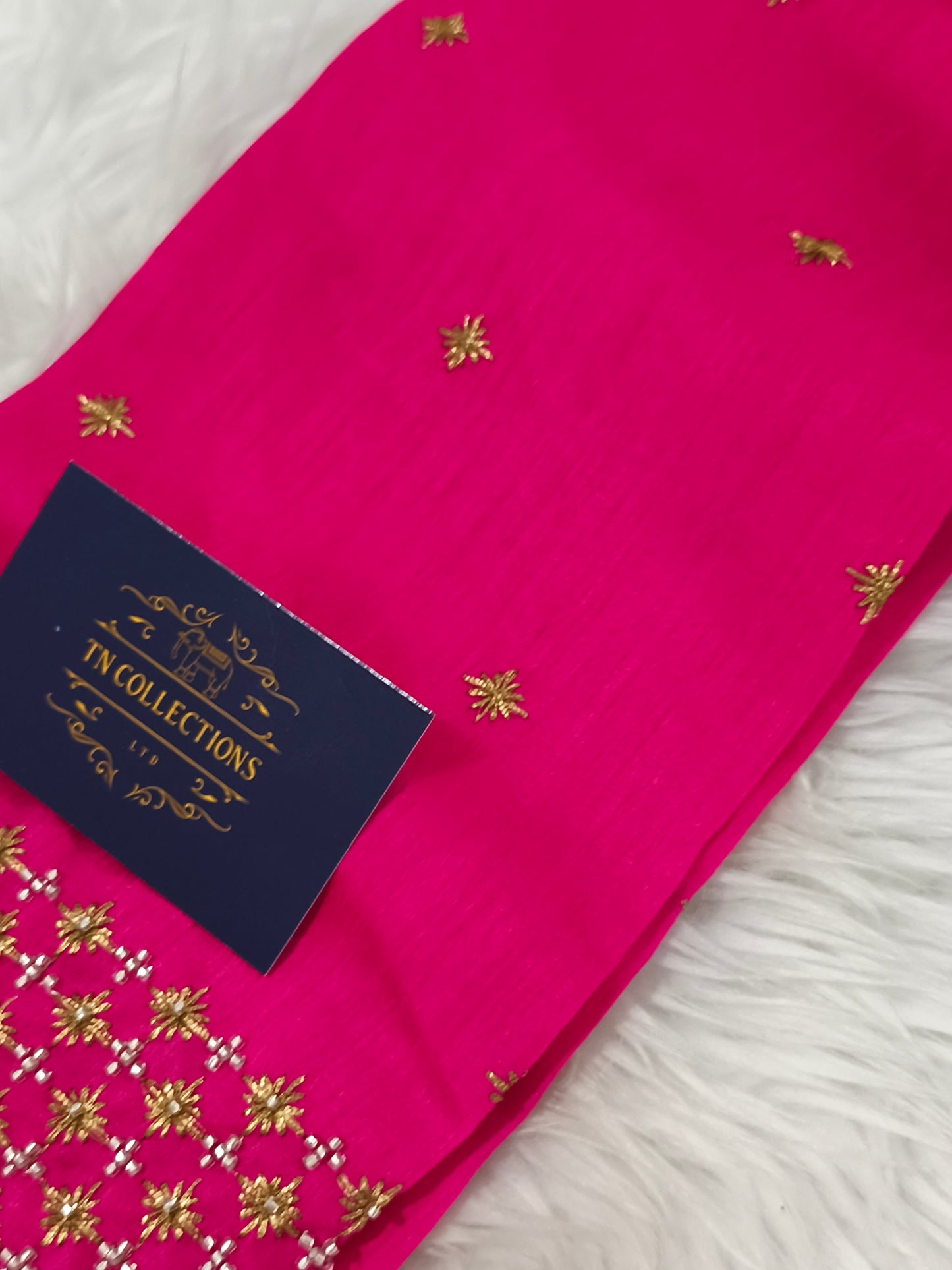 Aari Embroidery work Saree Blouse Material (Pink)