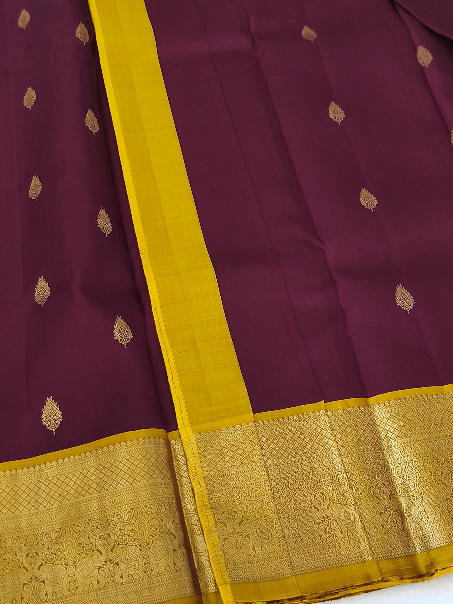Pure Handloom Kanchipuram Silk Saree (Burgundy)