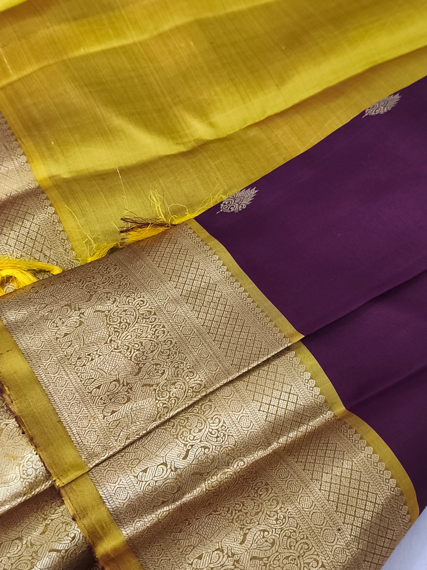 Pure Handloom Kanchipuram Silk Saree (Burgundy)