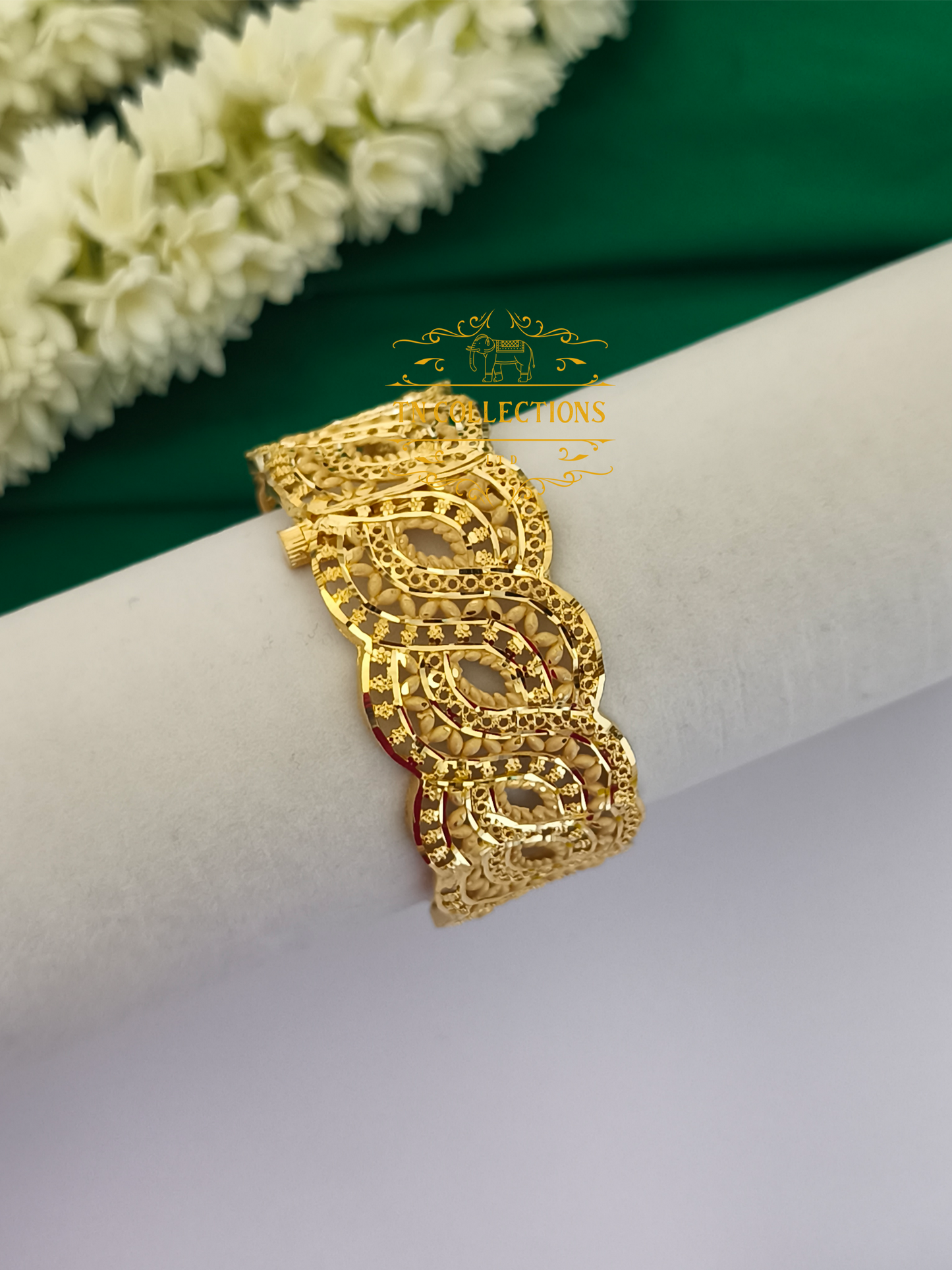 One gram Gold forming Screw bangle