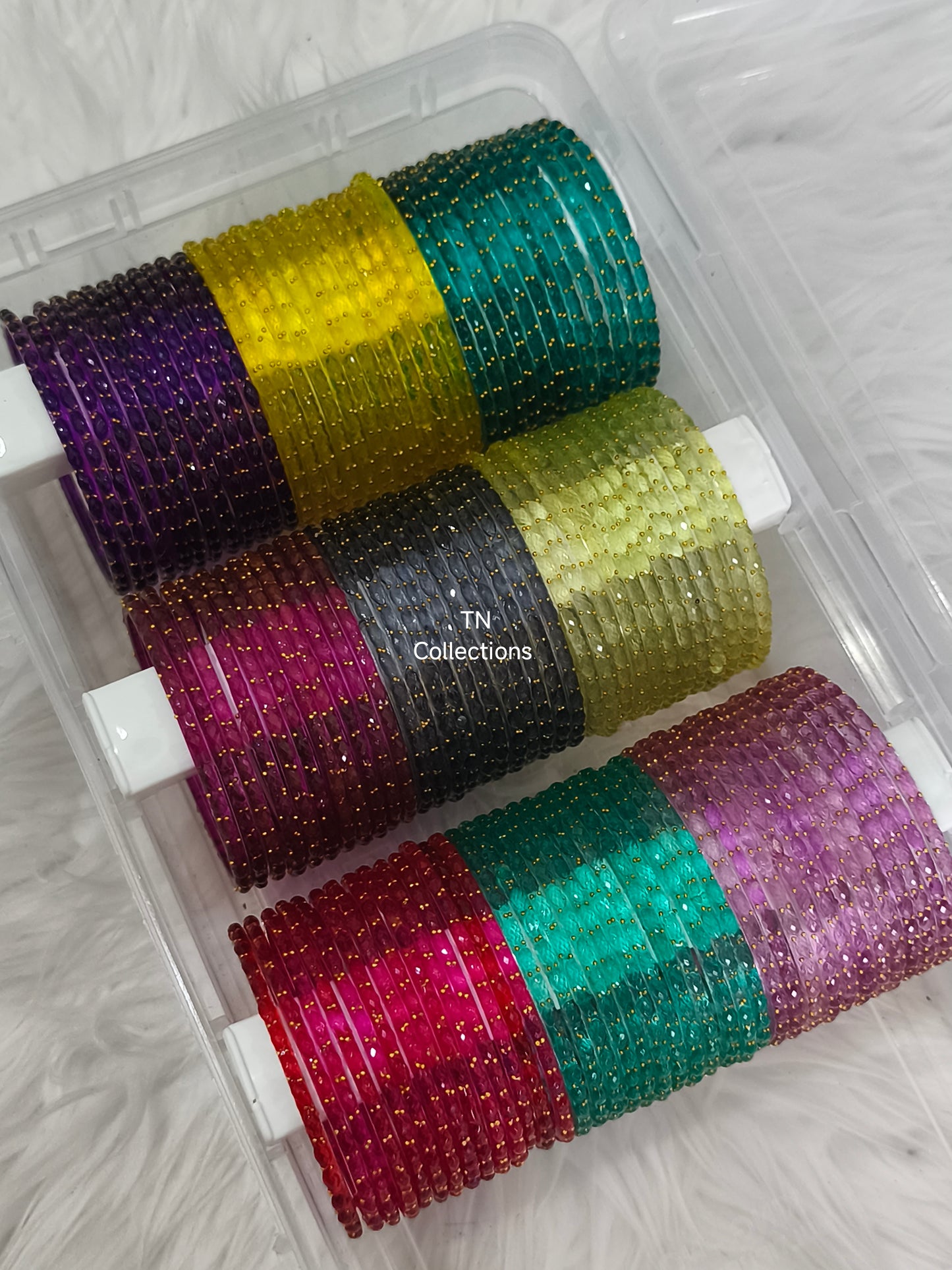 Trendy Raindrop Glass Bangles Set (Size 2.6)