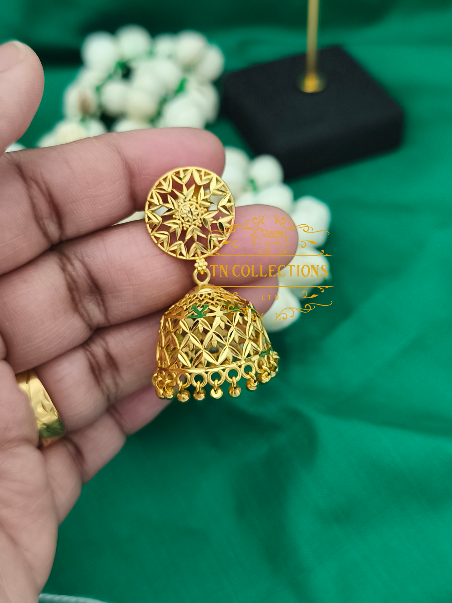 Highly Gold-Plated Traditional Jumka
