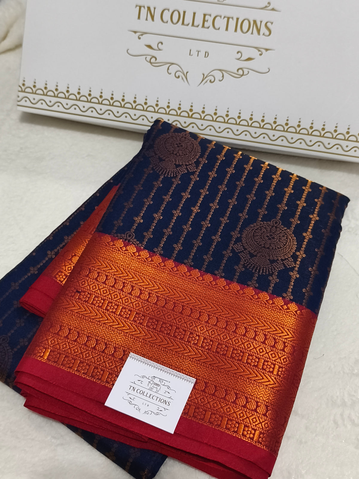Kanchipuram vairaoosi Soft Silk Saree (Navy Blue)