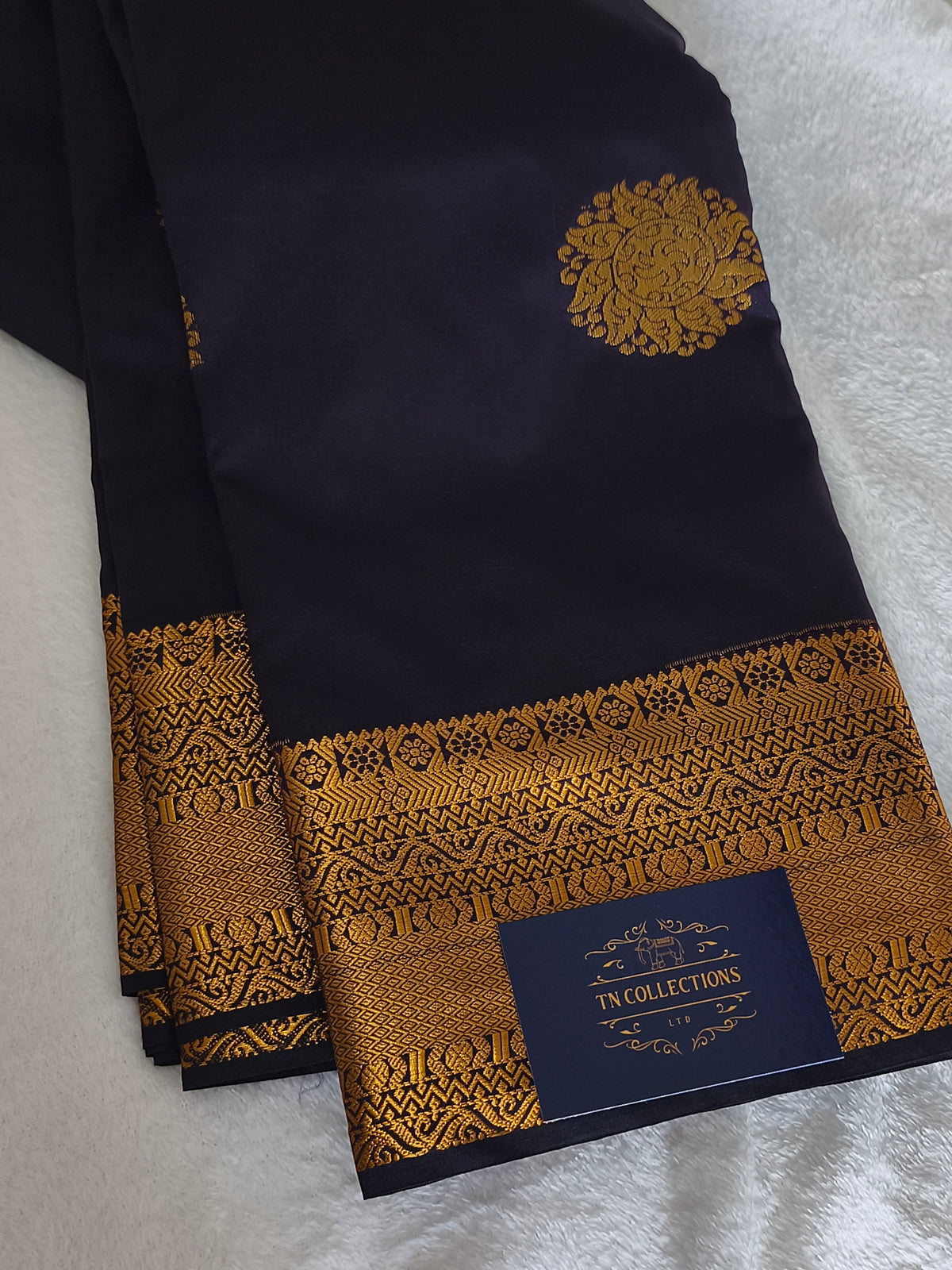 Dual shade Kanchi Soft Silk Saree( Deep Plum/Aubergine)
