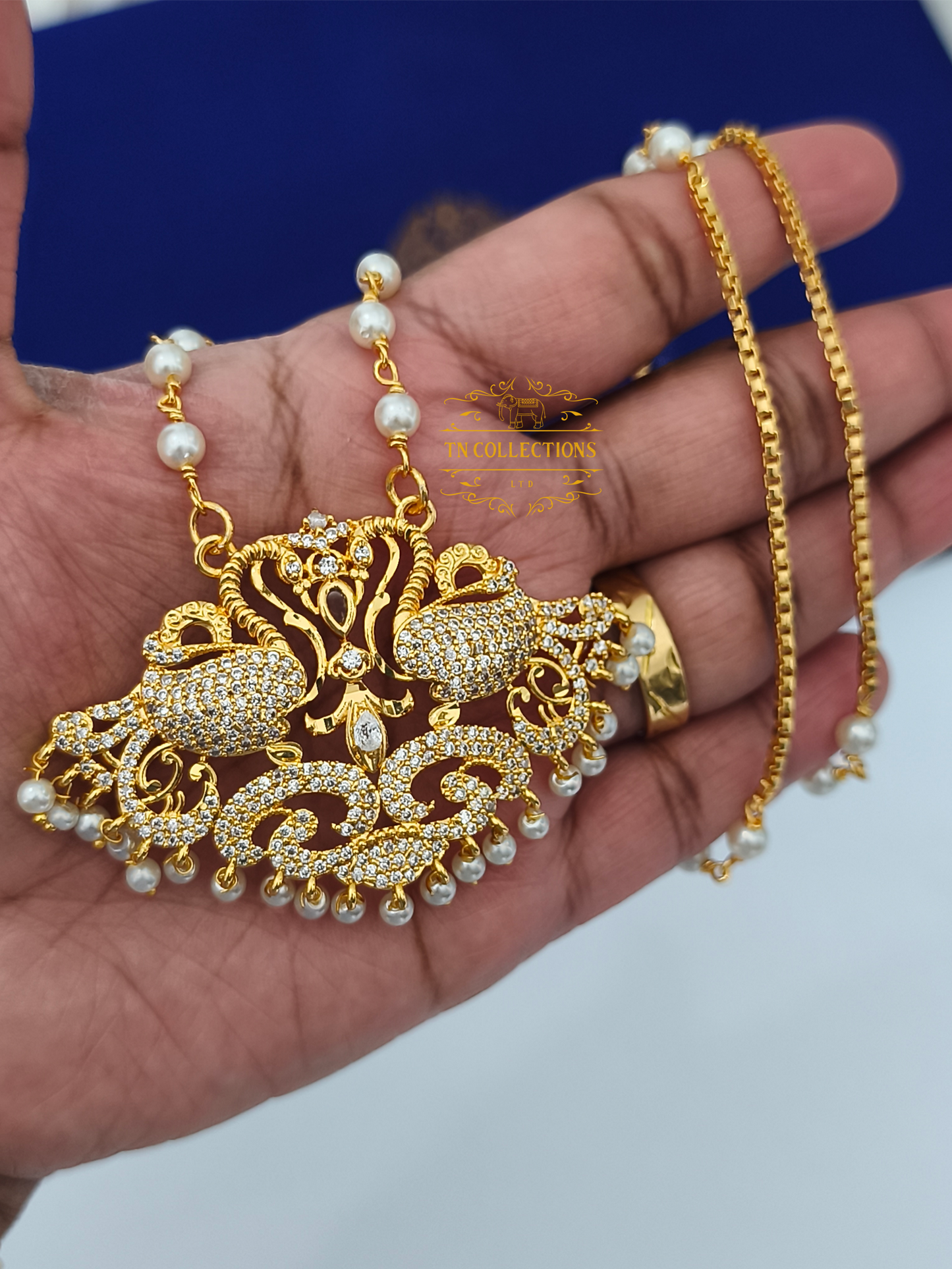 Micro gold plated Peacock Design Pathakkam (Medium size)