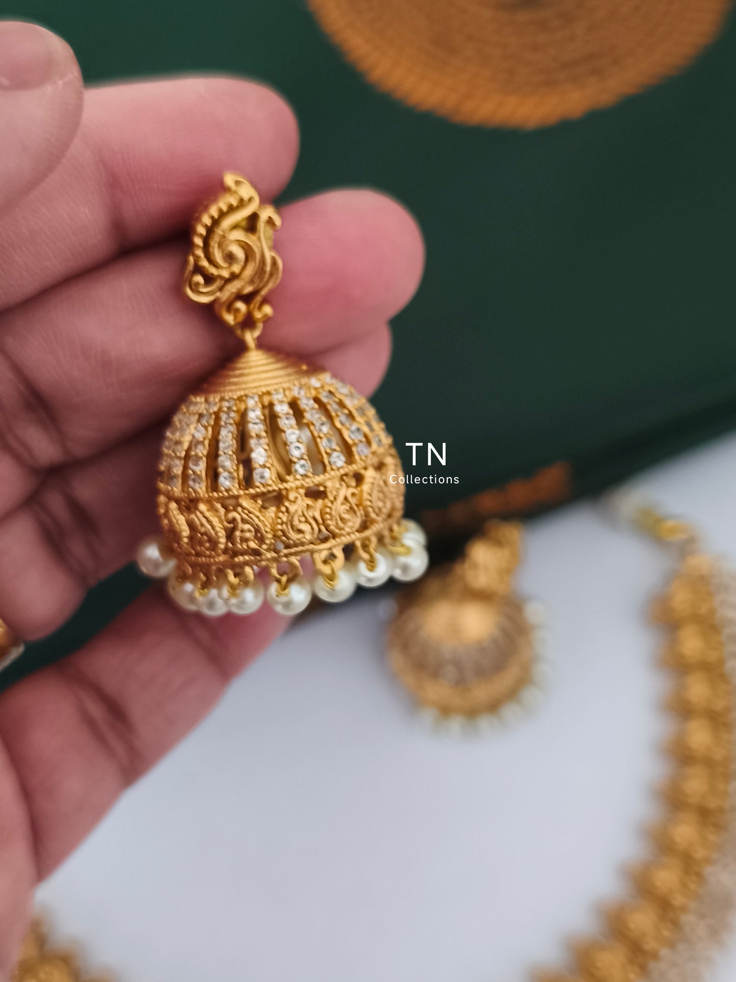 Matte Finish Necklace Set