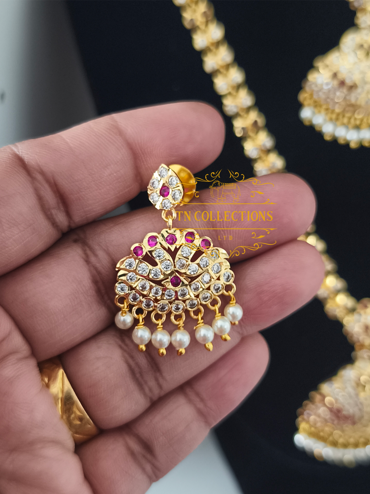 Gold Polish Trendy Semi Bridal Set