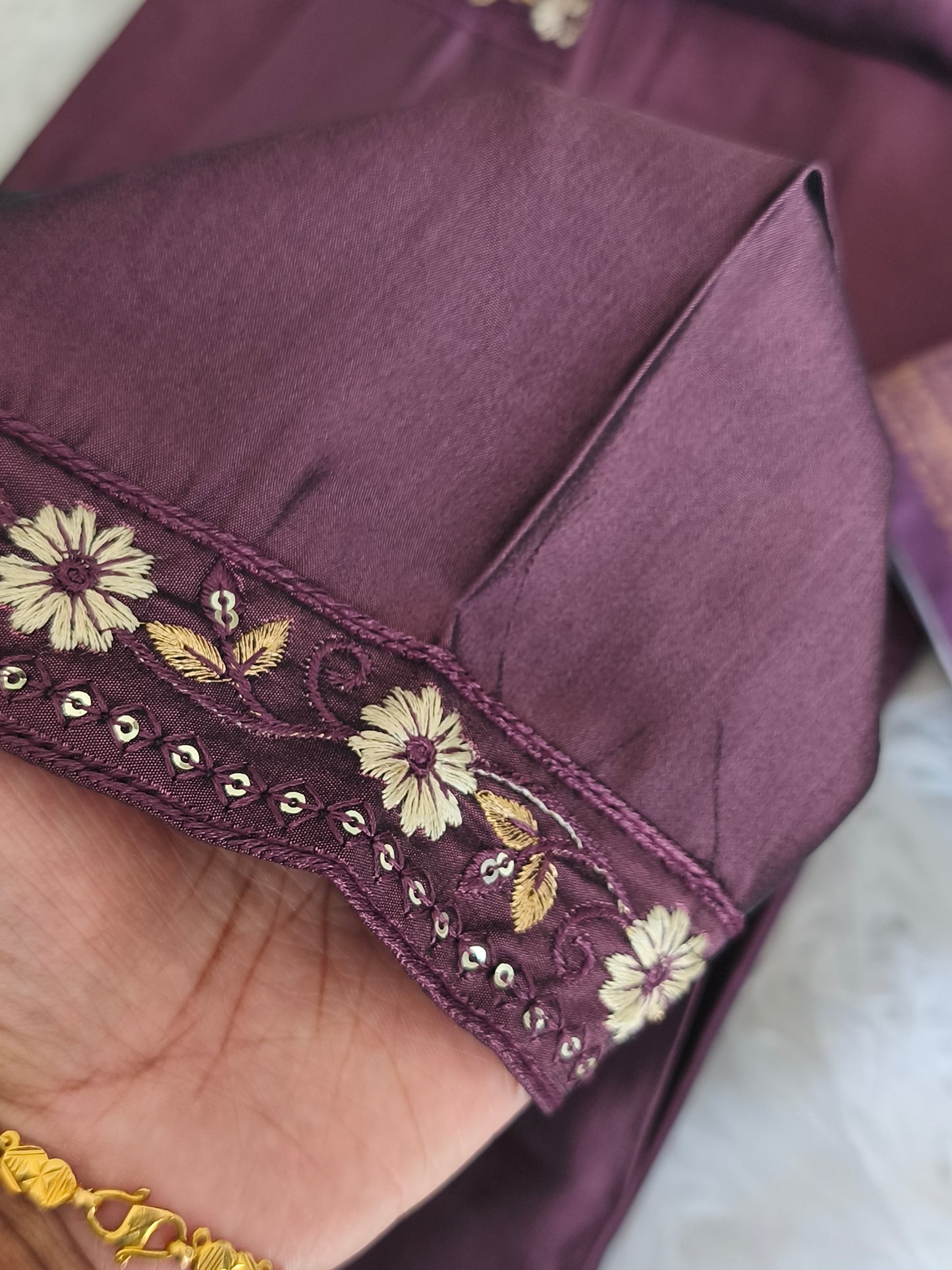 Stylish 3 Piece Embroidered Side Open Shalwar Suit with Floral Dupatta- (M/L/XL)