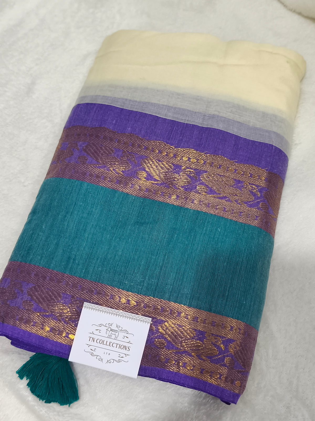 Kerala Special Mul Cotton Saree with Kanchi Border