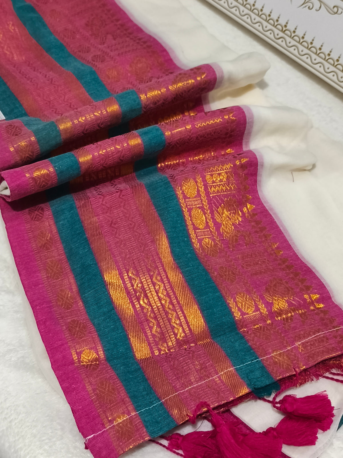 Kerala Special Mul Cotton Saree with Kanchi Border