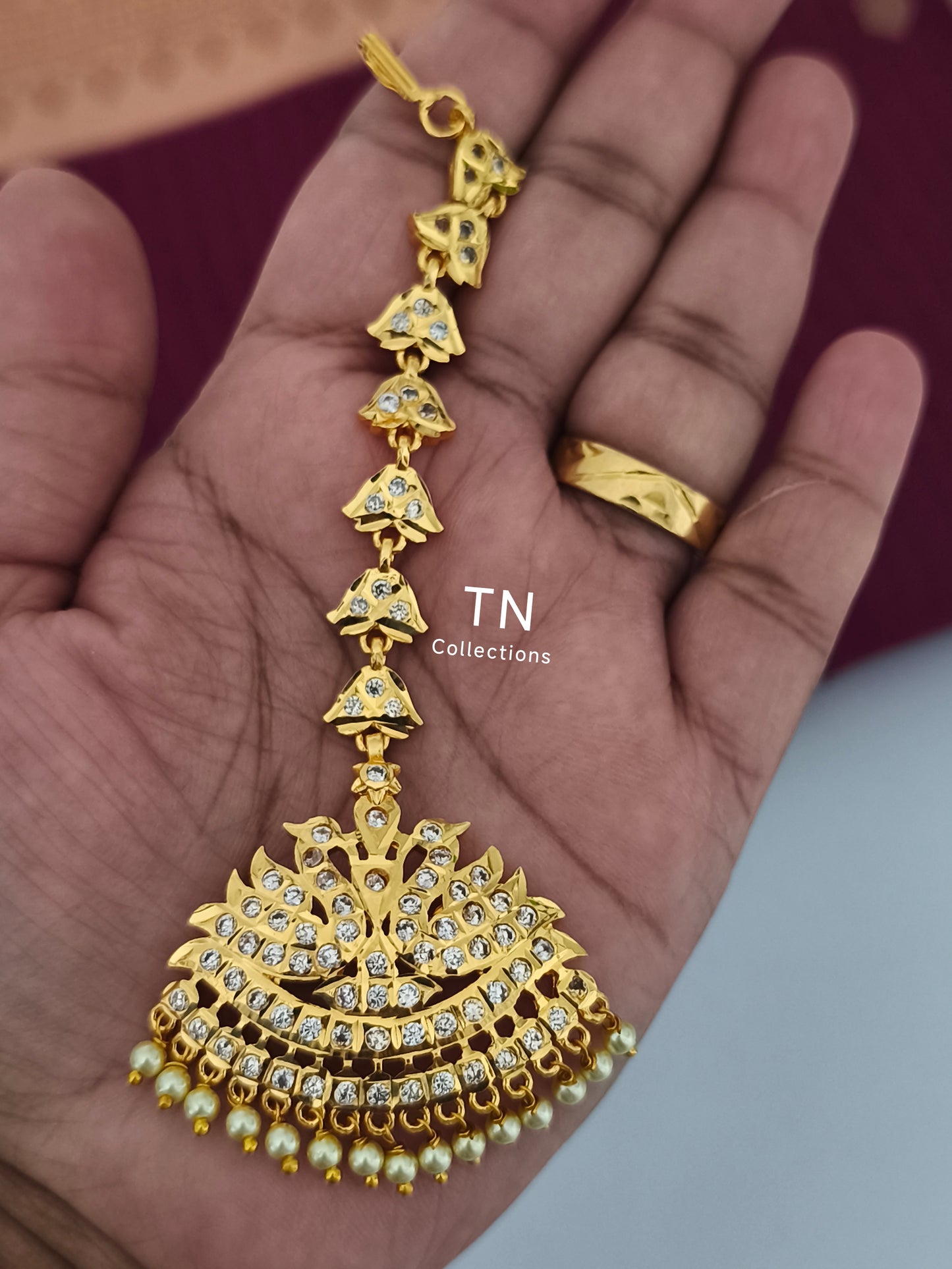 Micro gold plated Traditional Nethichuddi Tikka