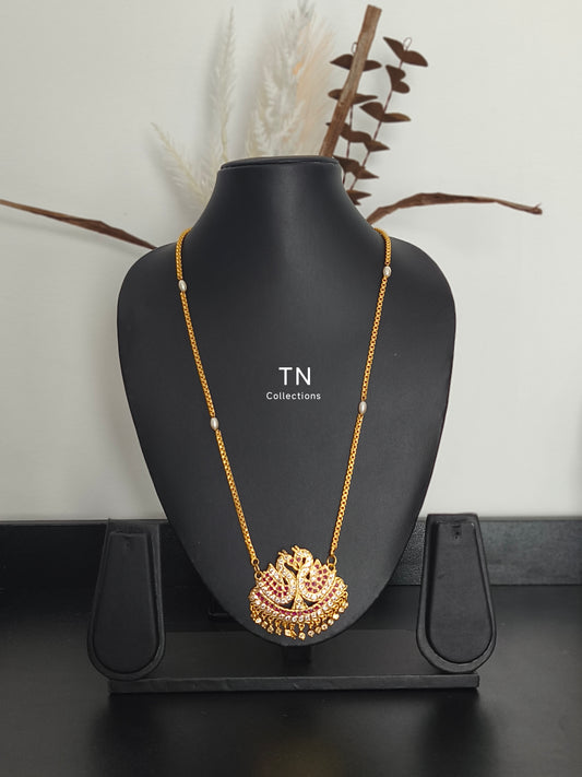 Impon Annam Pathakkam with pearl chain