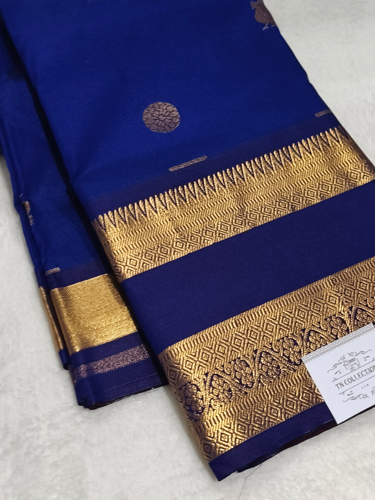 Trendy Semi Soft Silk Saree with contrast blouse and rich pallu