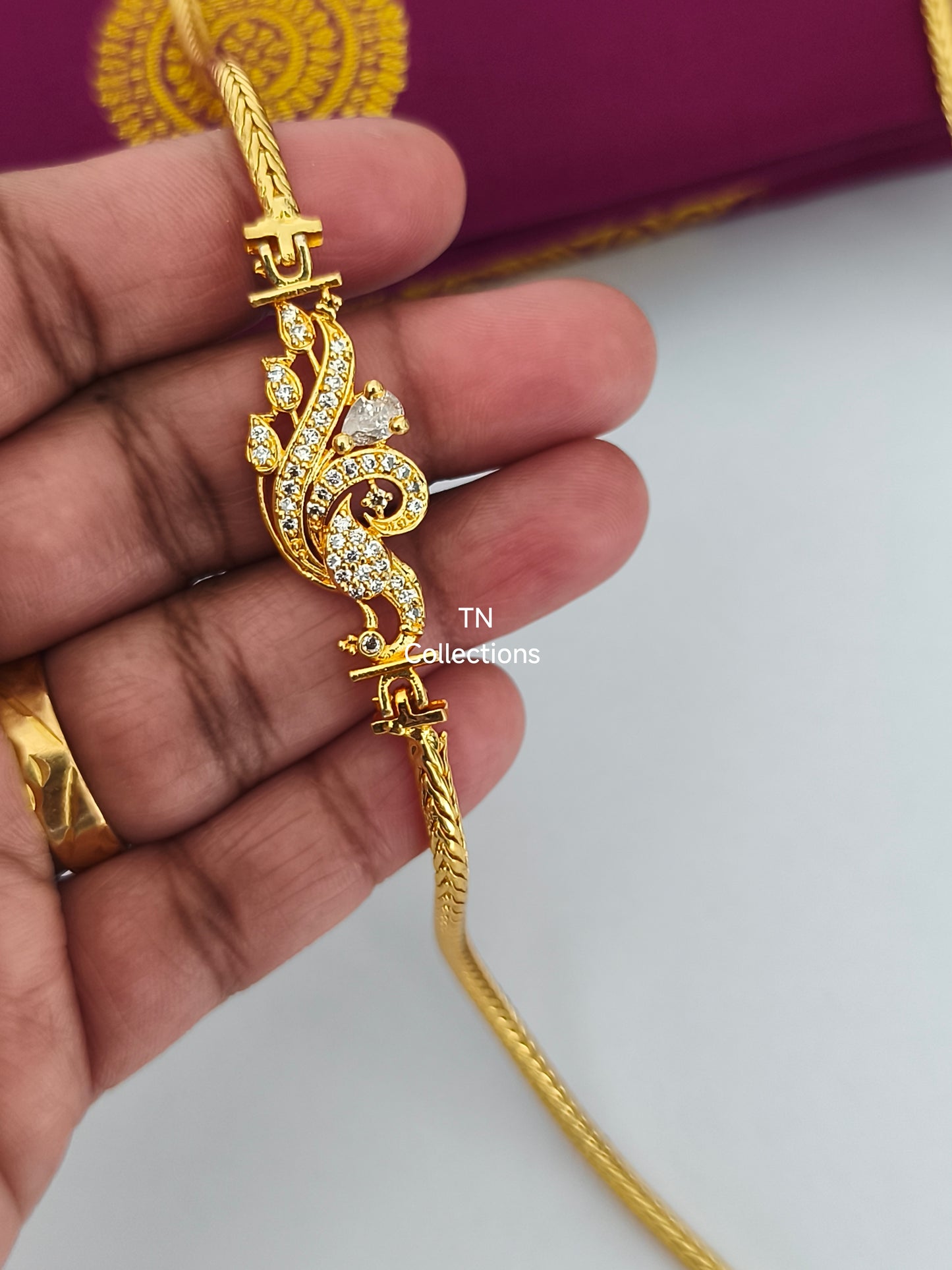 Micro Gold plated Mugappu kodi