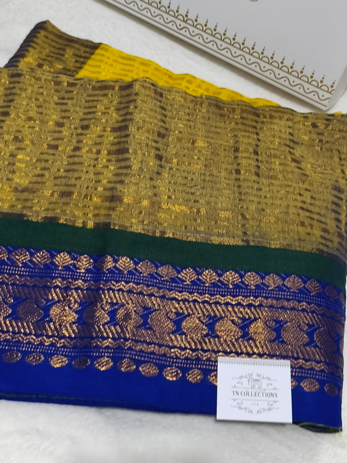 Kerala Special Mul Cotton Saree with Kanchi Border