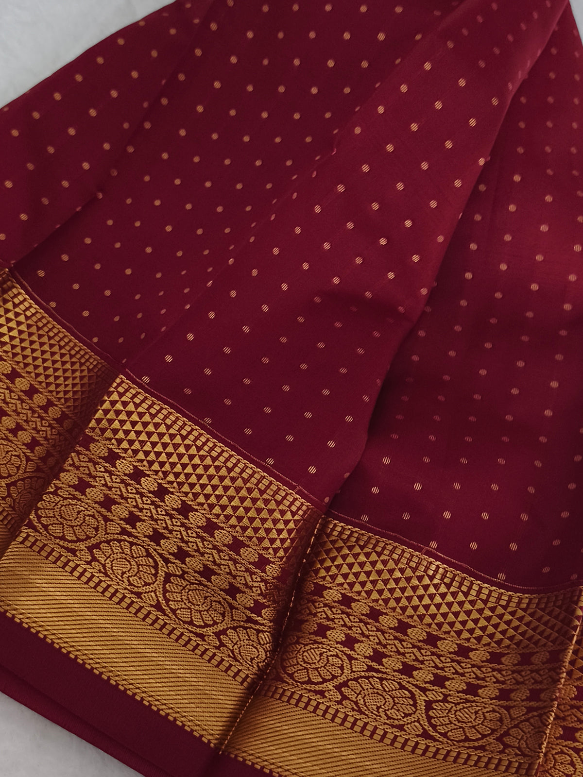 Premium kanchi Semi Silk Saree with contrast blouse