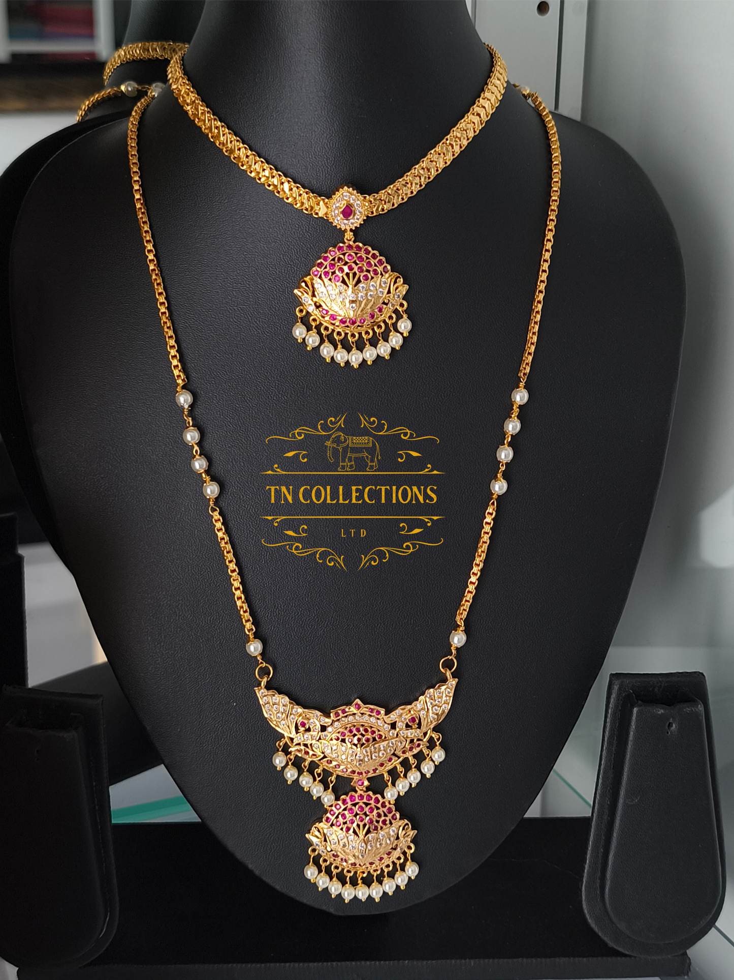 Micro Gold-Plated Traditional Allipoo Attiyal Pathakkam Set (Ruby & White stones)