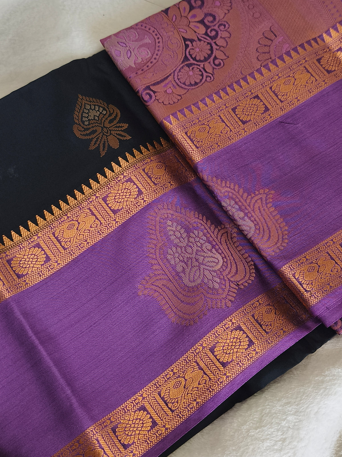 Premium kanchi Silk saree (Black)
