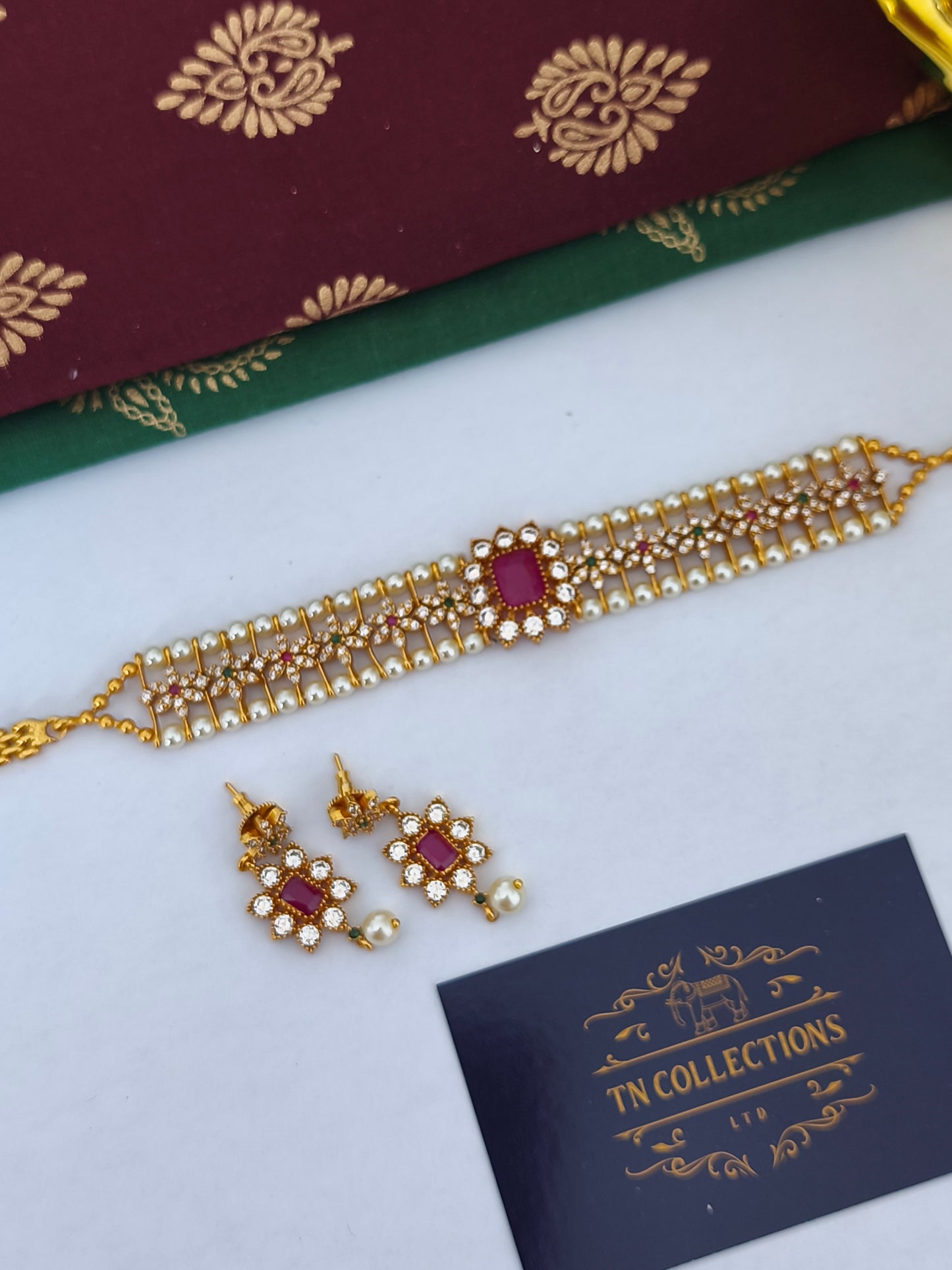 Beaded Choker Necklace Set
