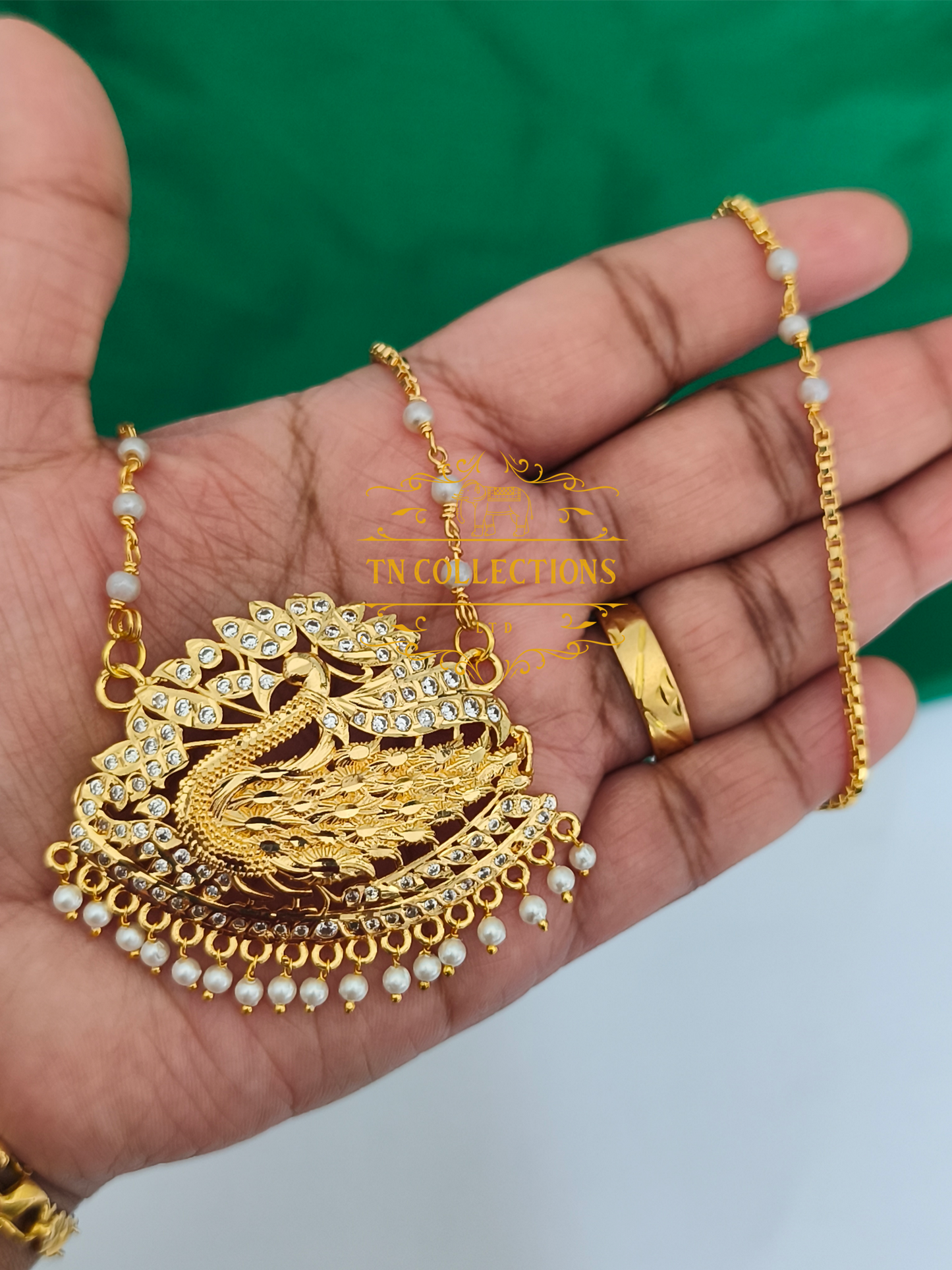 Micro Gold-Plated Traditional Pathakkam with Single layer Pearl chain