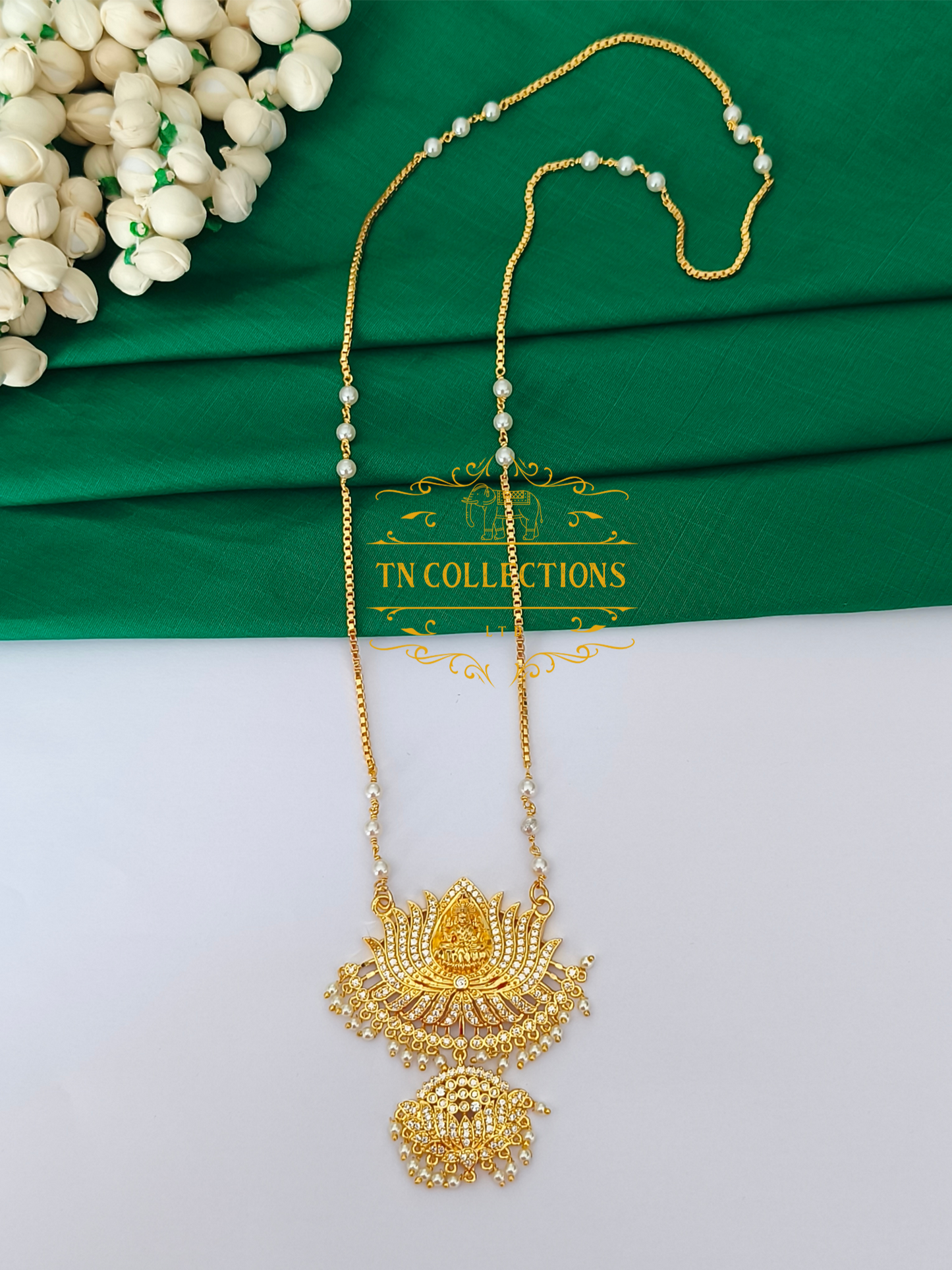 Micro Gold-Plated Traditional Pathakkam with single layer pearl chain (Full white stones)