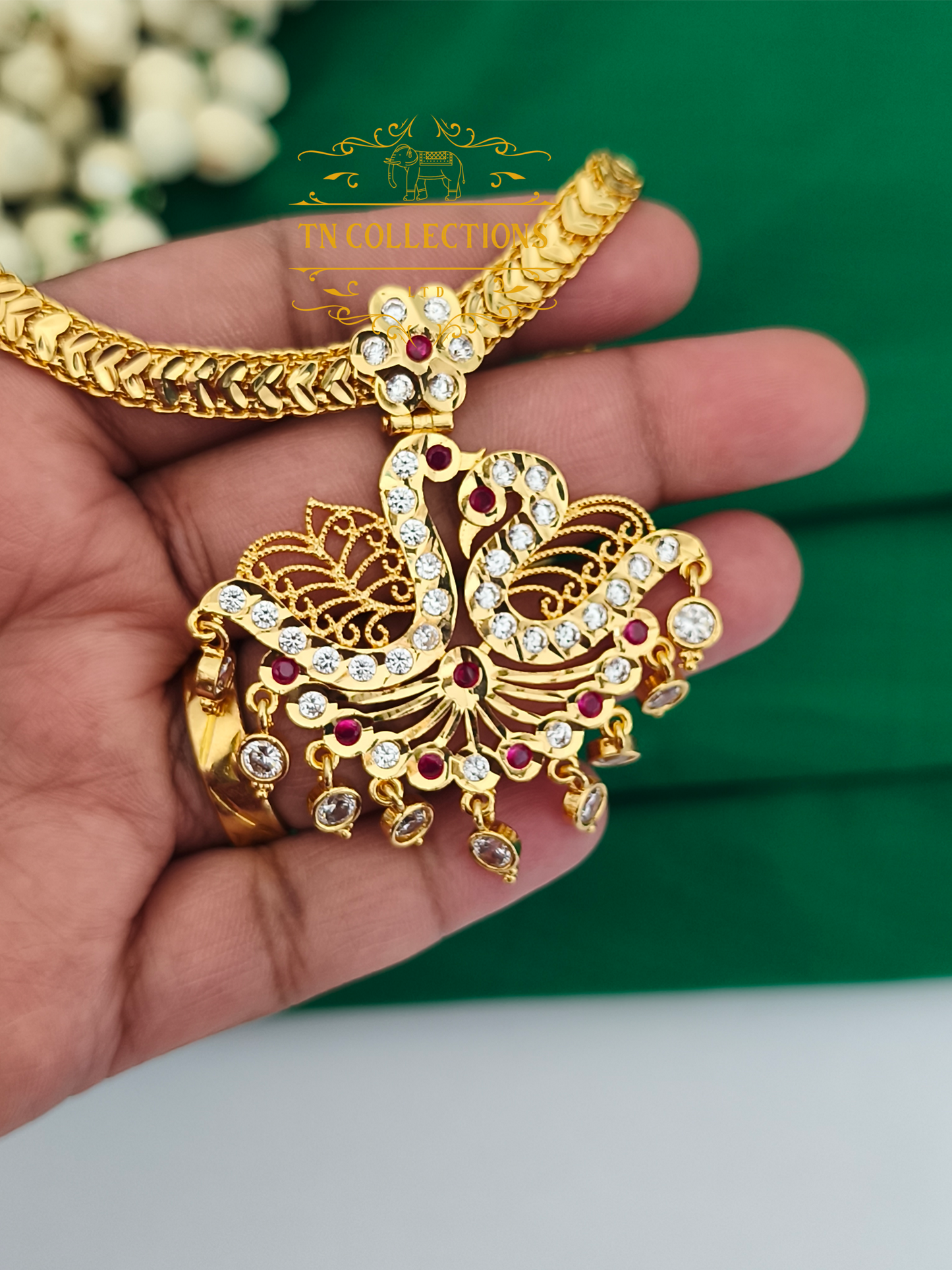 Gold polish impon Attiyal (Ruby & white stones)